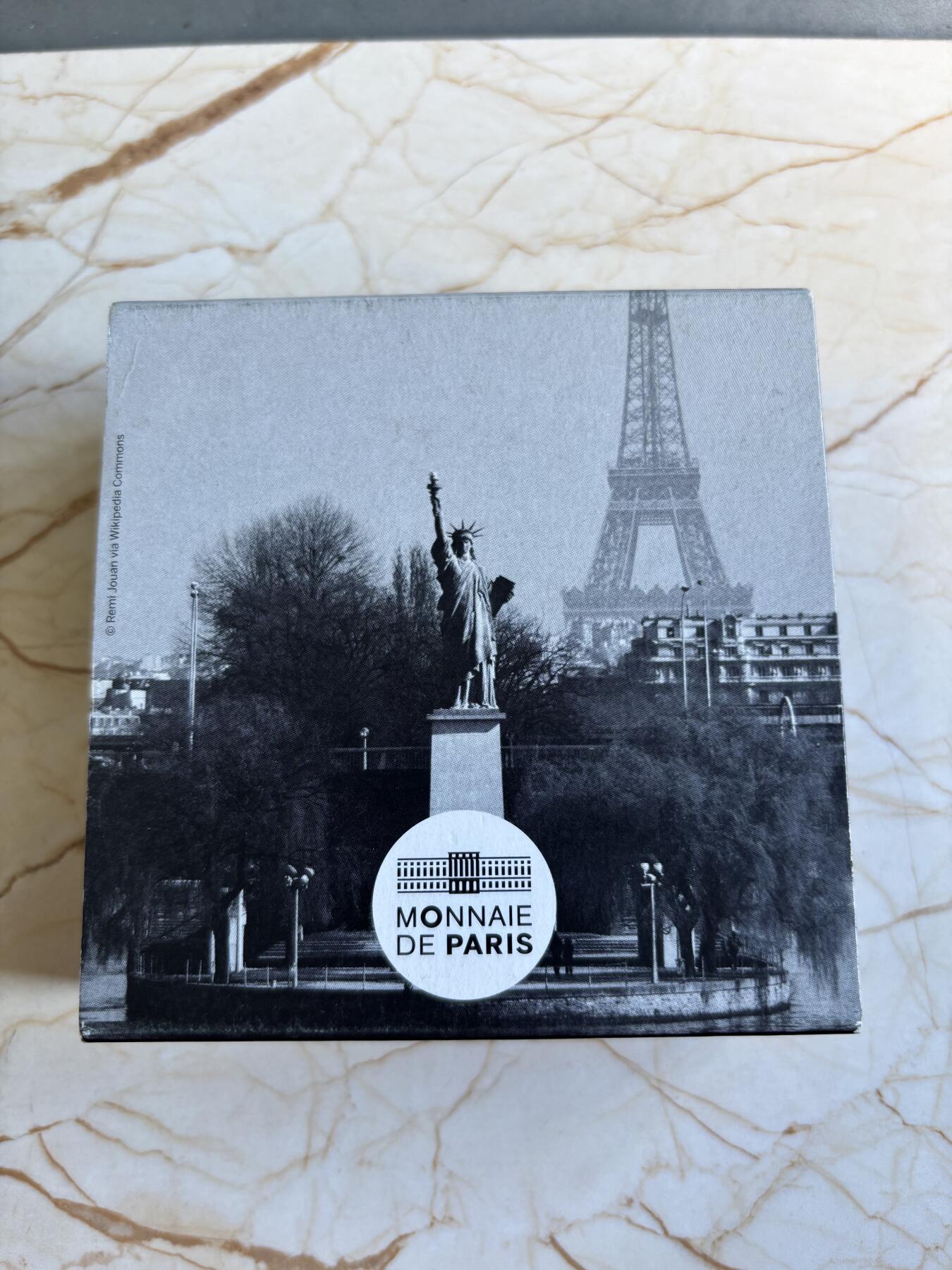 第197期拍卖 法国2017年建筑艺术瑰宝自由女神镀金163.8克纪念银币，950银镀金，163.8克，发行1000枚