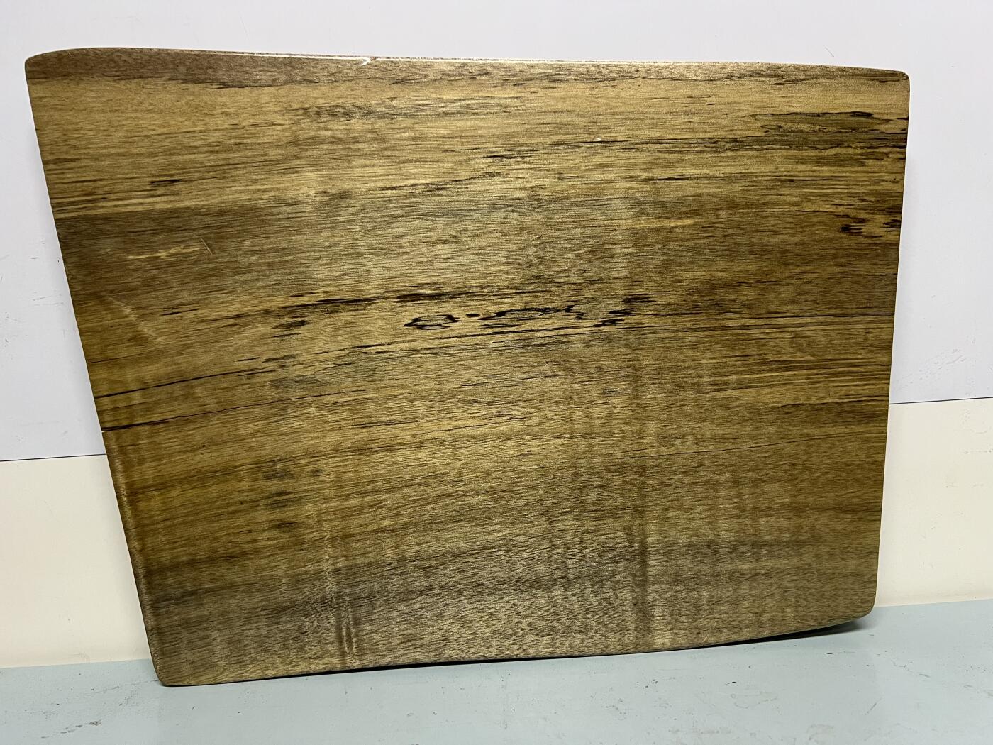 零元拍：NO5-8金丝楠干泡台茶盘 金光闪闪。尺寸约：43/32/3.4CM。  天然木料有裂，有瑕疵，介意勿拍。