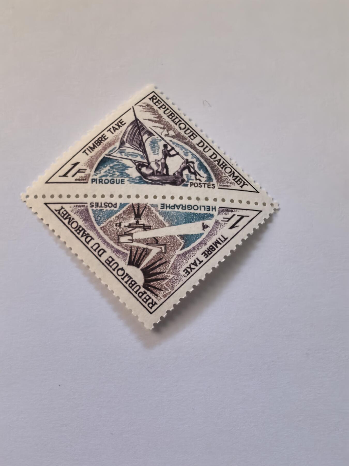 杂票 达荷美邮票 196年三年形日像仪新2枚雕三角型票