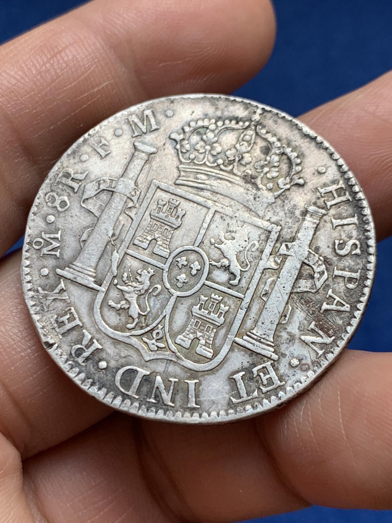 《竞宝斋》第477场 周日，周一 2场连拍 （全场包邮）欢迎送拍 墨西哥1790年卡洛斯四世过渡版8里亚尔银币，卡三头像卡四年号