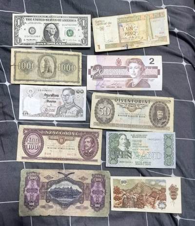 北京马甸外国币专卖第150期，外国纸币专场，陆续上拍，欢迎关注 - 散币之九：10张 ，匈牙利，古巴，希腊币有破裂约四品左右，其他七一九品