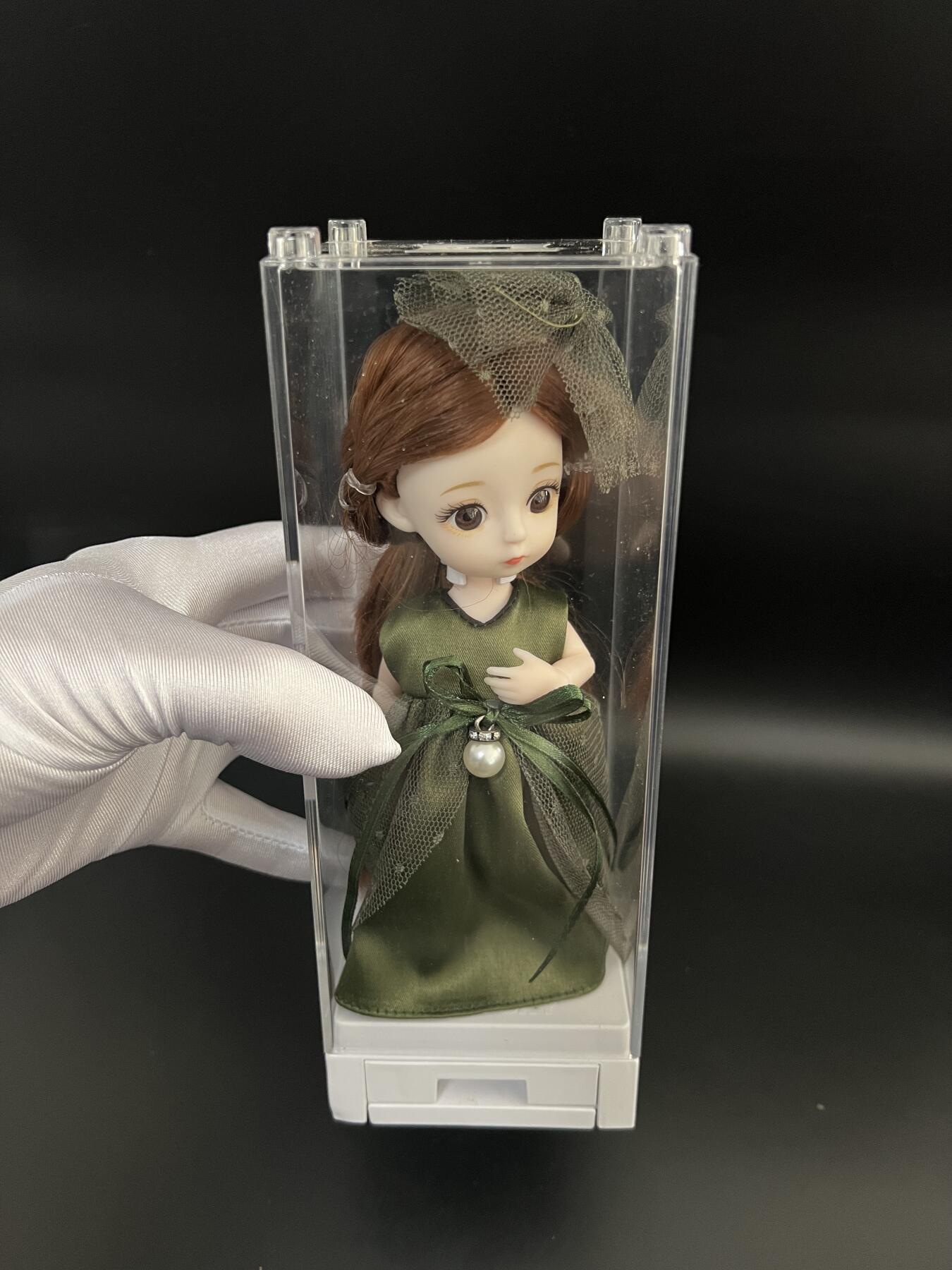 零元拍：正版食玩叮小马娃娃，可动素体，无瑕疵。积木格纳库收纳箱，底部抽屉可开，内含糖果一枚，购于伊藤洋华堂。高21.5CM（格纳库）无包装盒。