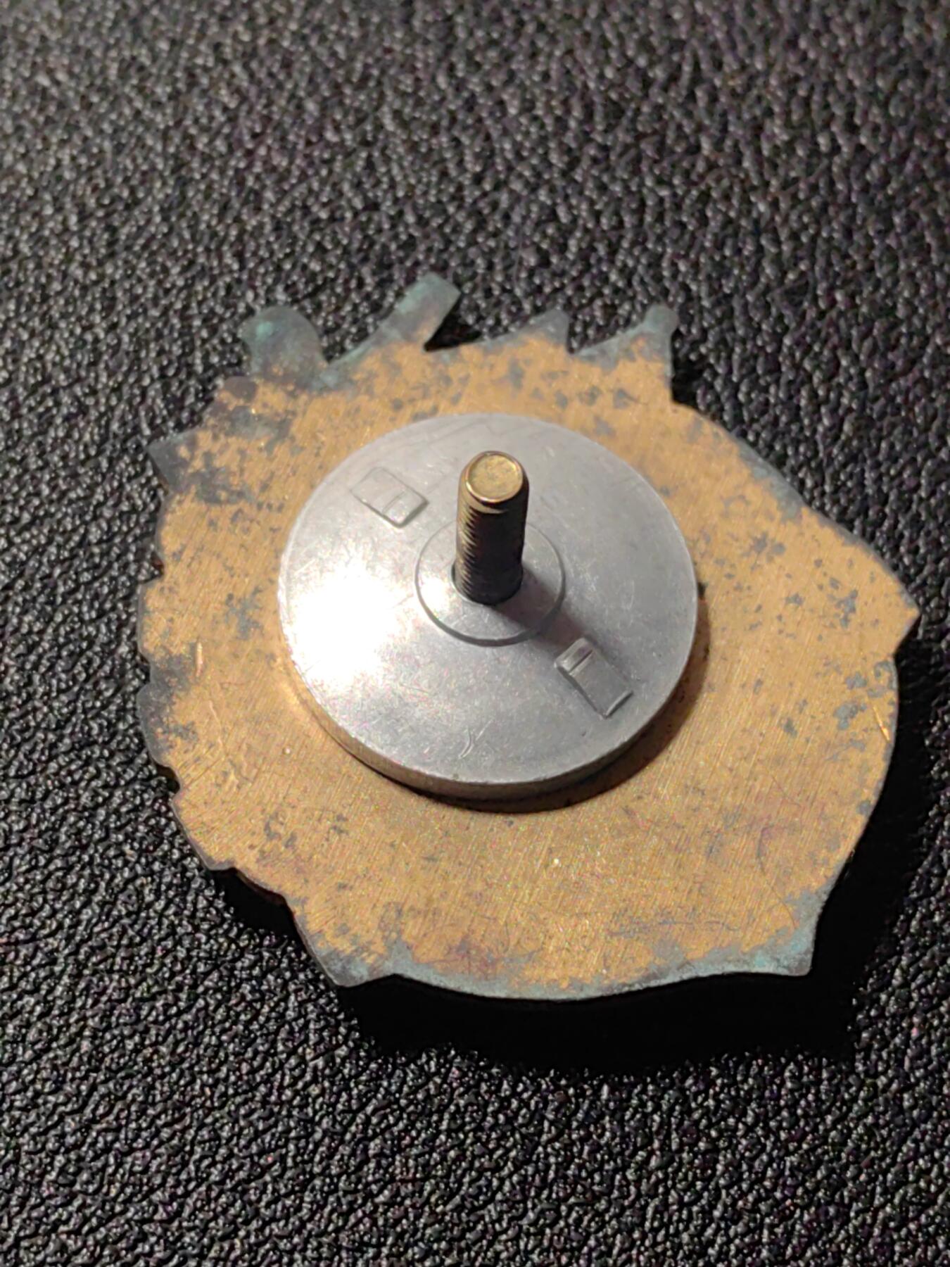 靖甫拍卖第九场 俄罗斯戈尔什科夫号航母舰员证章