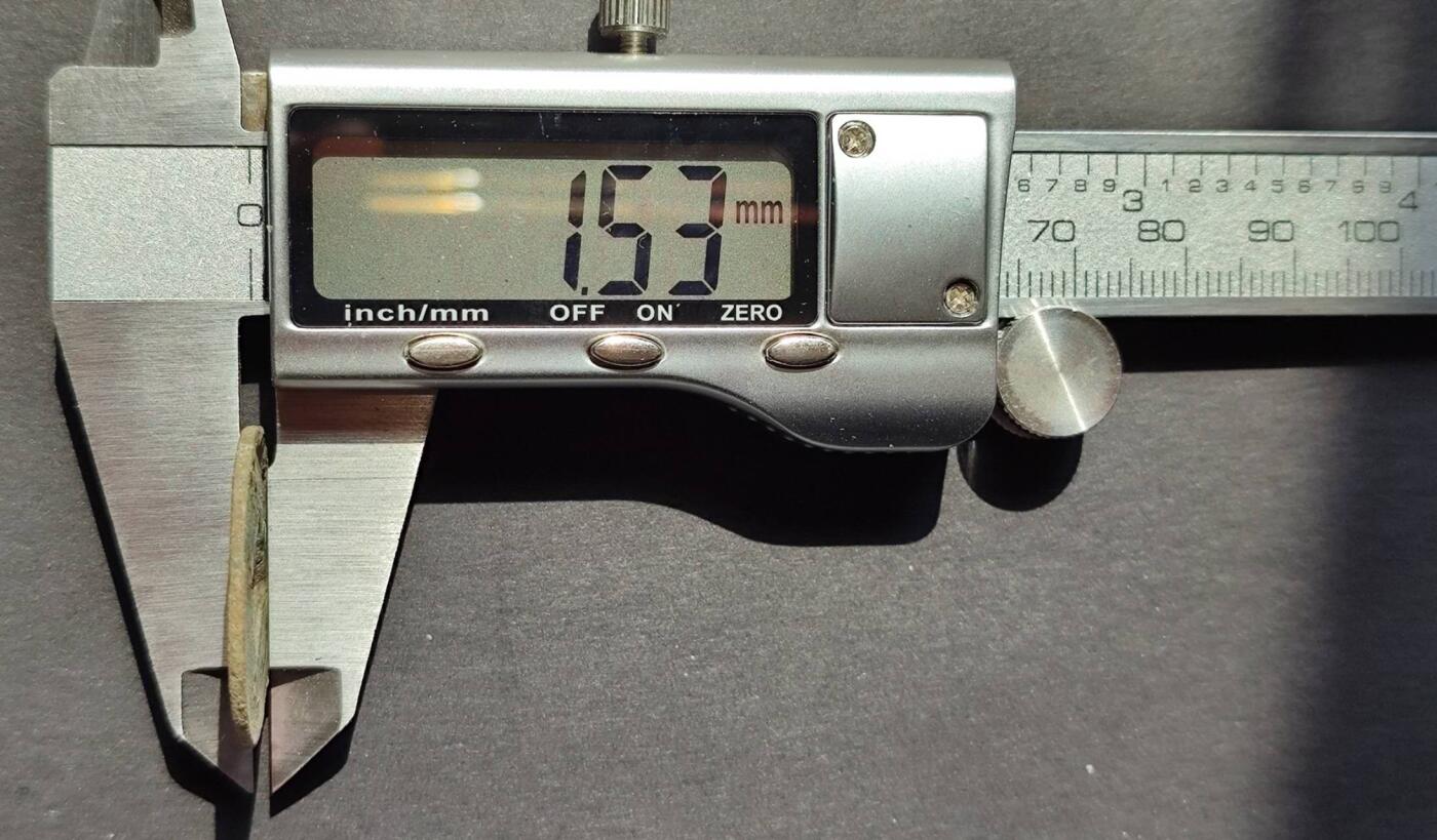 五铢穿上星、穿下星各1枚