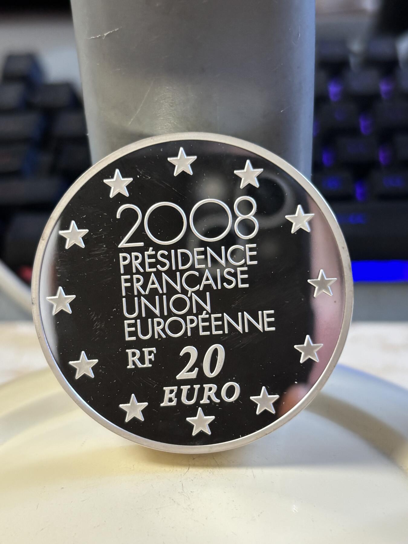 第197期拍卖 法国2008年欧盟轮值主席国5盎司加厚精制纪念银币，950银，发行500枚，没有塑料盒，有氧化点