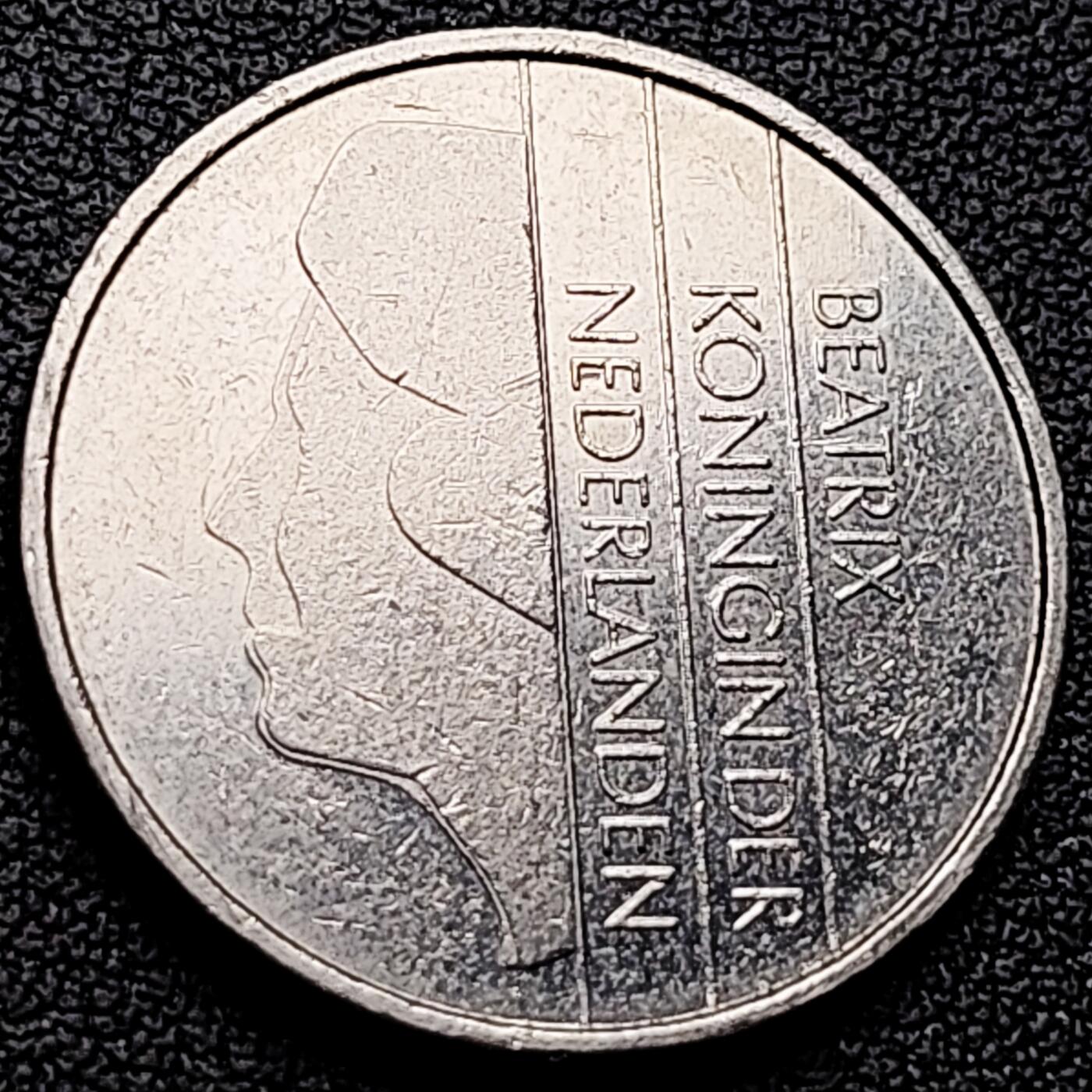 泉币菌-第220场-拍品多 请提前出价 。