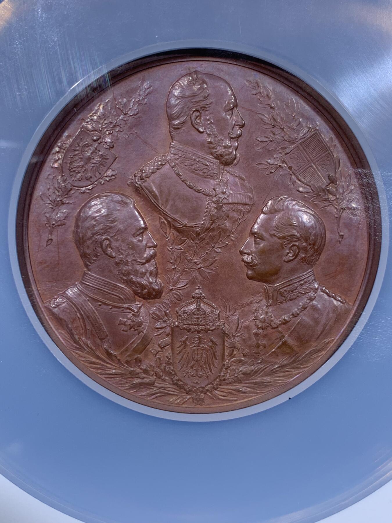 《竞宝斋》第477场 周日，周一 2场连拍 （全场包邮）欢迎送拍 NGC MS63BN 1895年德国普法战争胜利25周年三皇纪念基尔运河开通大铜章 德系名章之一 加大加厚盒