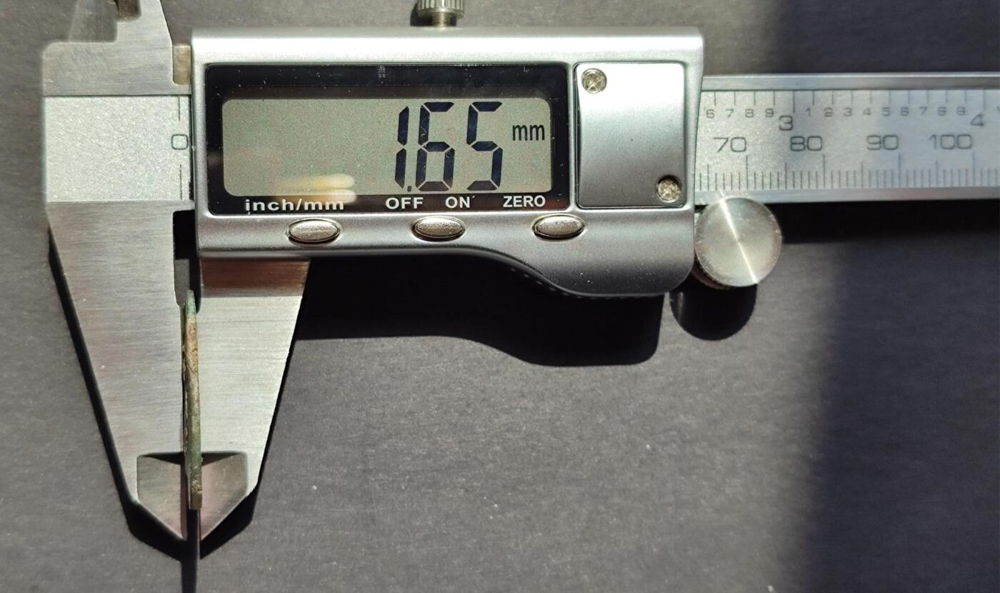 五铢穿上星、穿下星各1枚