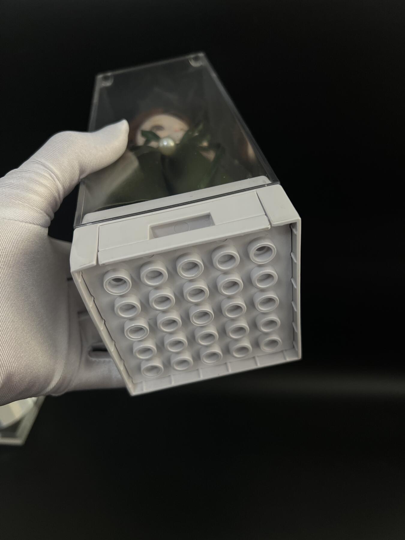 零元拍：正版食玩叮小马娃娃，可动素体，无瑕疵。积木格纳库收纳箱，底部抽屉可开，内含糖果一枚，购于伊藤洋华堂。高21.5CM（格纳库）无包装盒。