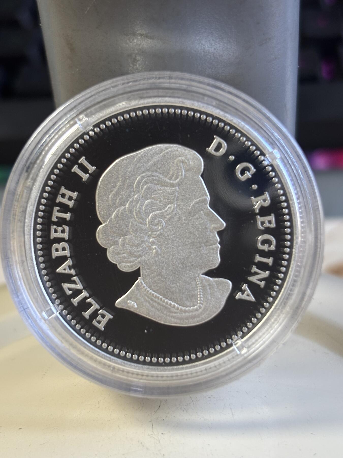 第197期拍卖 加拿大2014年圣诞系列雪人镶嵌威尼斯玻璃彩银币，9999银，发行10000枚