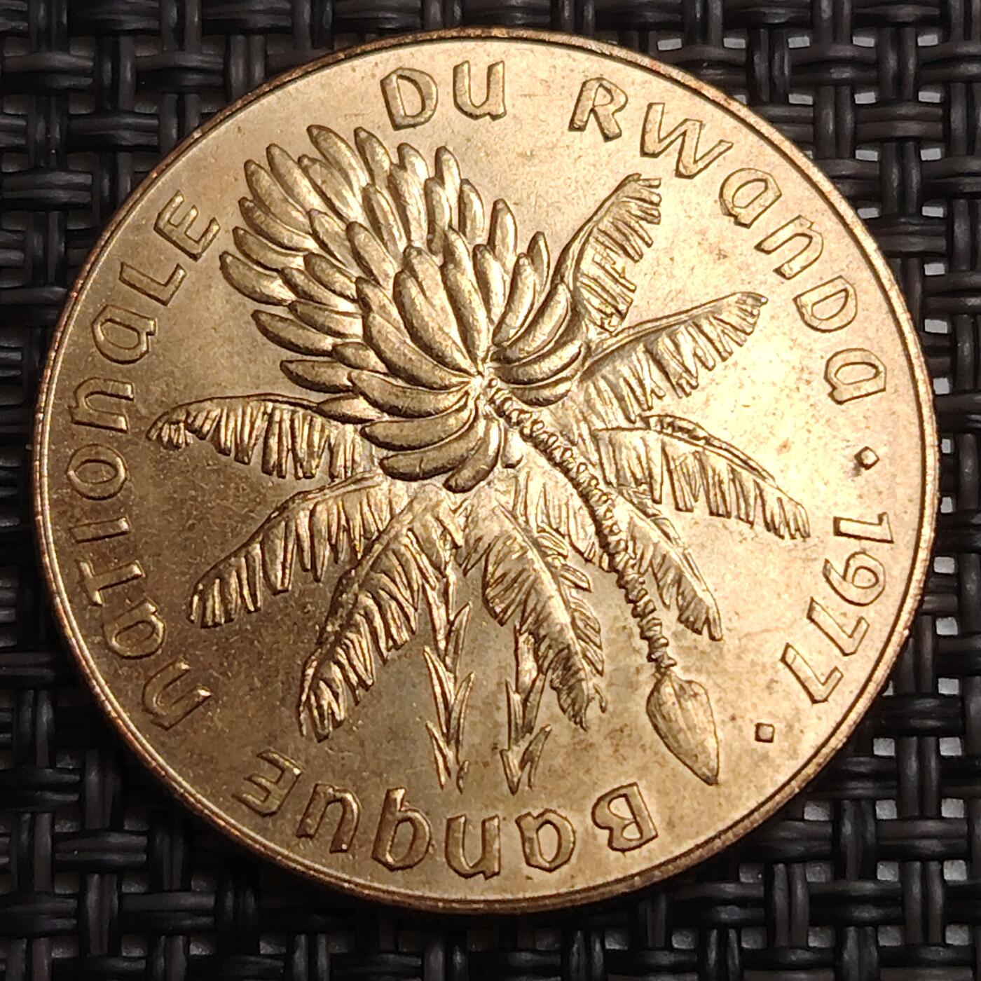 布加迪🐬～世界钱币(上海)🌾第 287 期 /  各国套币和散币