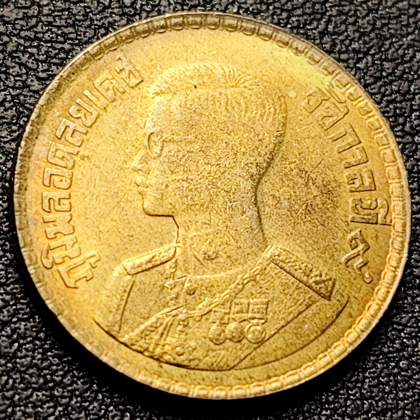 泉币菌-第220场-拍品多 请提前出价 。