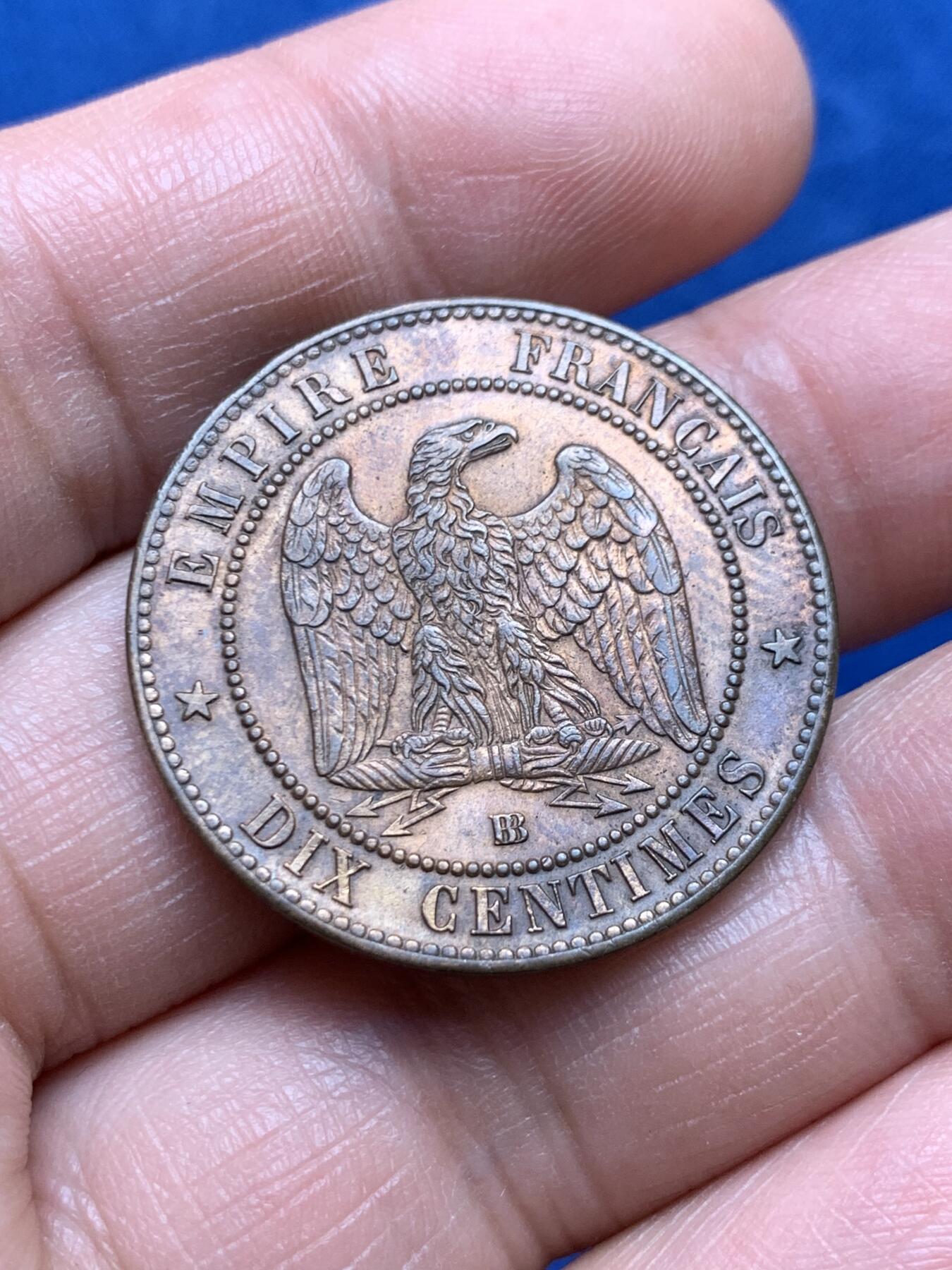 《竞宝斋》第477场 周日，周一 2场连拍 （全场包邮）欢迎送拍 法国1862年拿破仑三世10分大铜币。铜光满满，鹰羽完整。