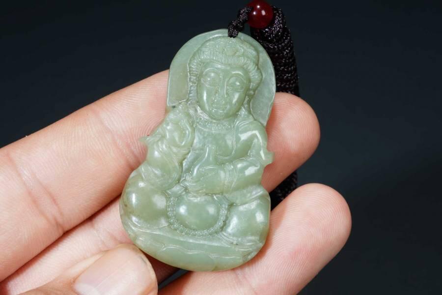 上海都达杂项专场六十六【全场包邮】 天然和田玉精雕《观音》挂件 福鉴定证书63-36