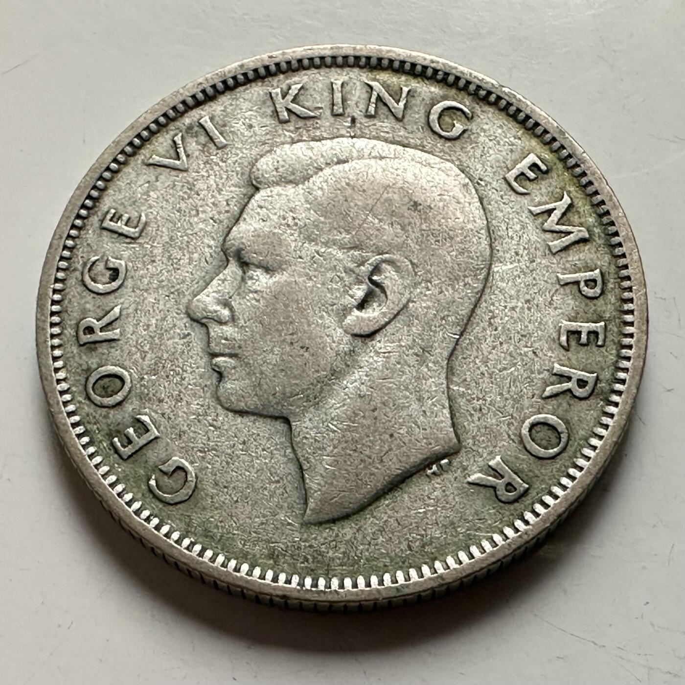 🌹外币初藏🌹🐯2026年第38场   每周二四六晚8️⃣点 世界钱币 新西兰 1946年 乔治六世 1弗罗林 28.6mm-11.31g-50%银 银币