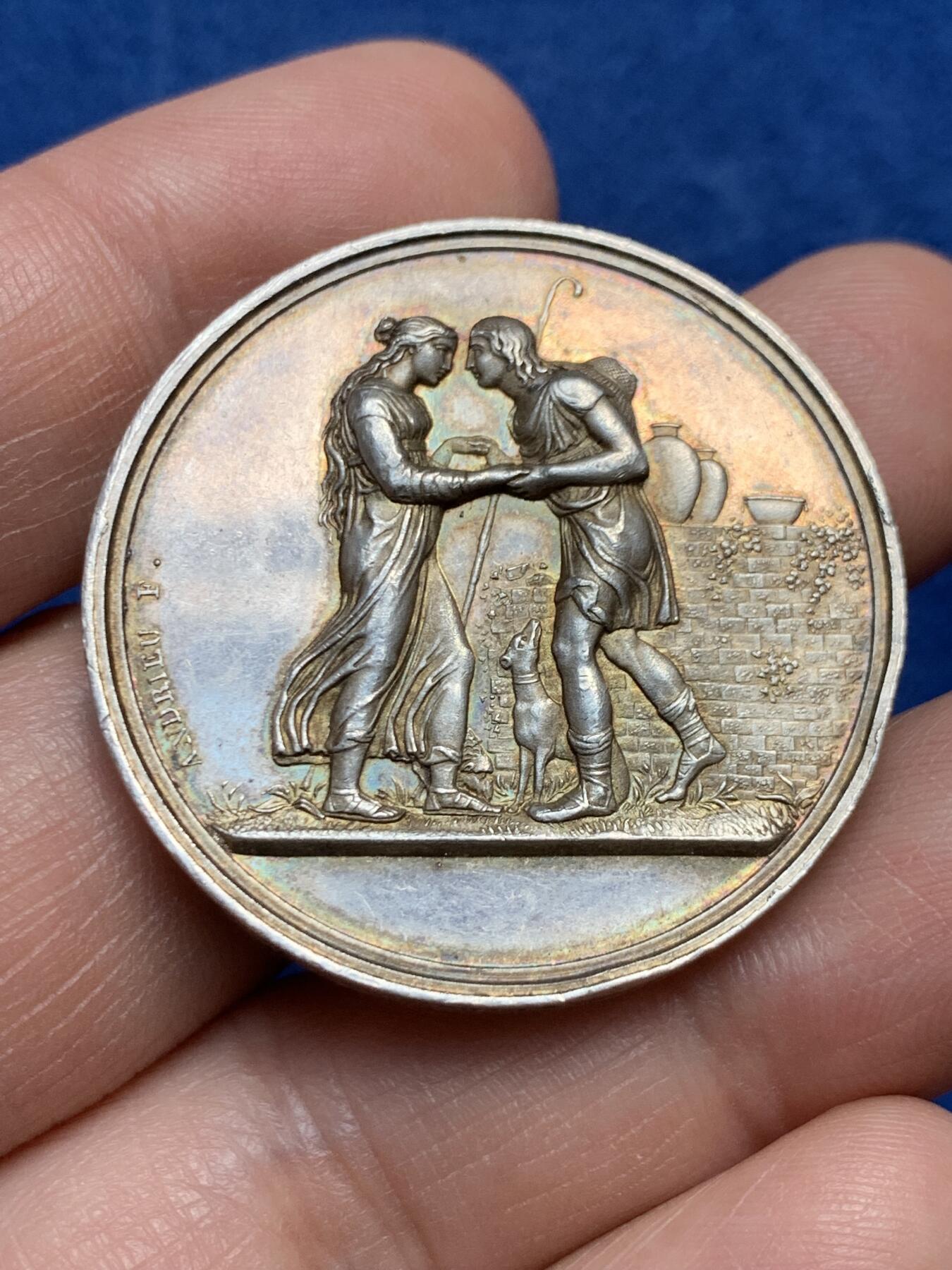 《竞宝斋》第477场 周日，周一 2场连拍 （全场包邮）欢迎送拍 1845年法国田园婚礼银章 22.2克 36.1mm 手指银标