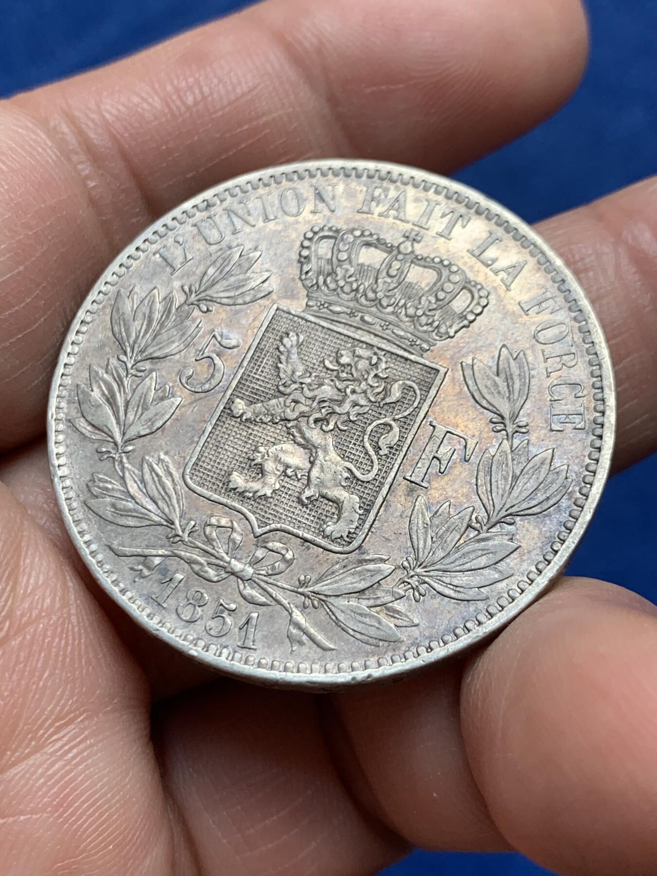 《竞宝斋》第477场 周日，周一 2场连拍 （全场包邮）欢迎送拍 比利时1851年利奥波德一世5法郎大银币