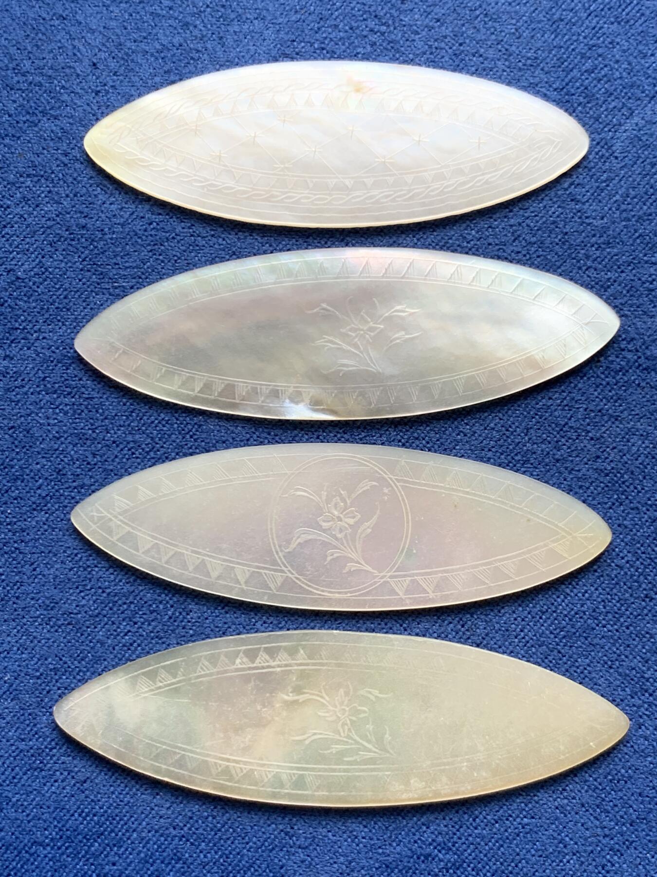 《竞宝斋》第477场 周日，周一 2场连拍 （全场包邮）欢迎送拍 四枚一组 英国一线回流 清螺钿贝母筹码，菱型，珠光水润，花卉精雕。