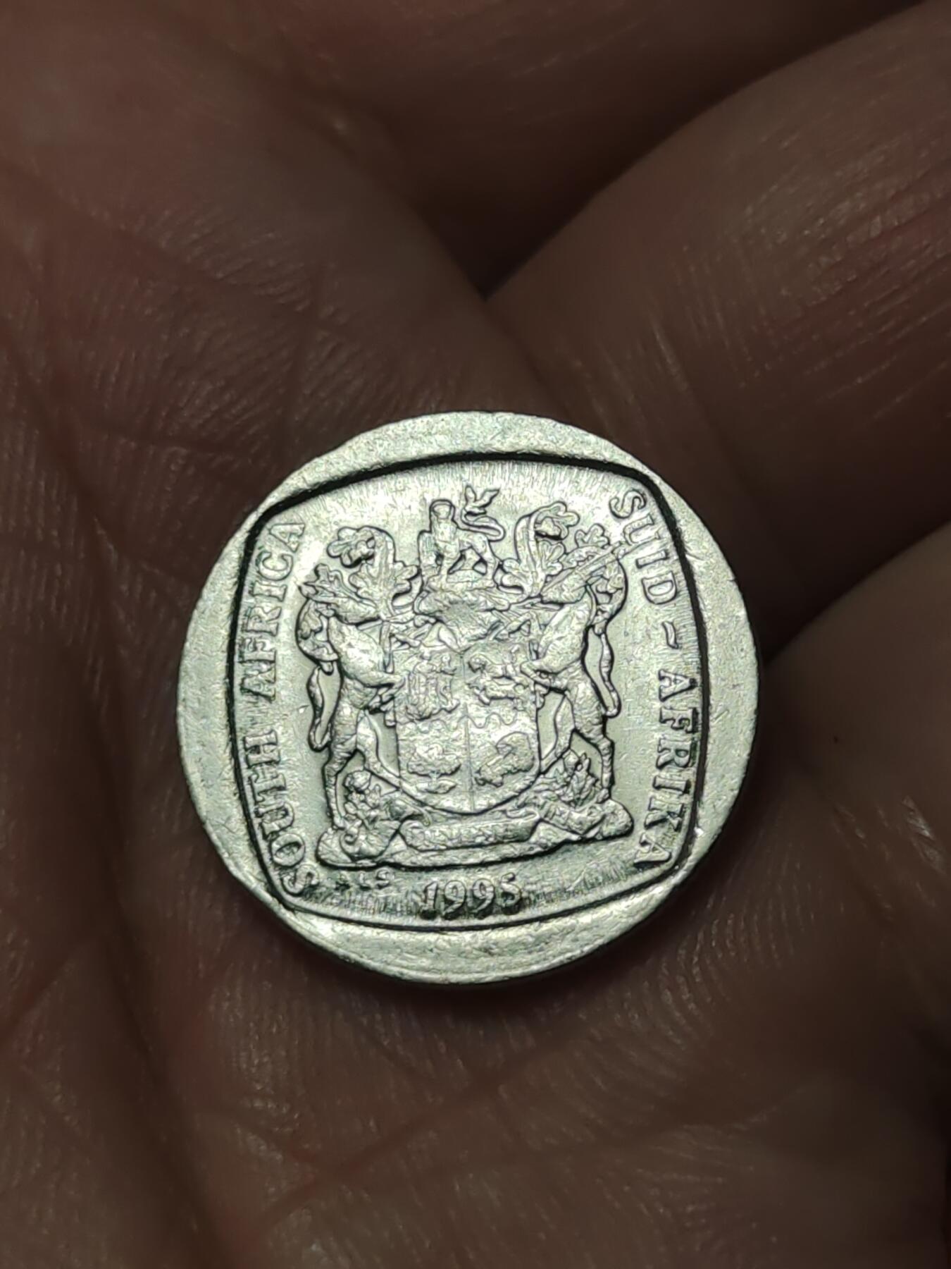 2026年第四十一场(总第二百一十场）外国好品散币场(免佣金) 南非🇿🇦1996年1兰特(独立后第八套流通硬币)