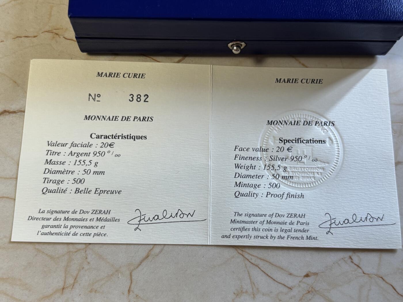 第197期拍卖 法国2006年科学家居里夫人5盎司加厚银币，950银看，163.8克，发行500枚，有氧化