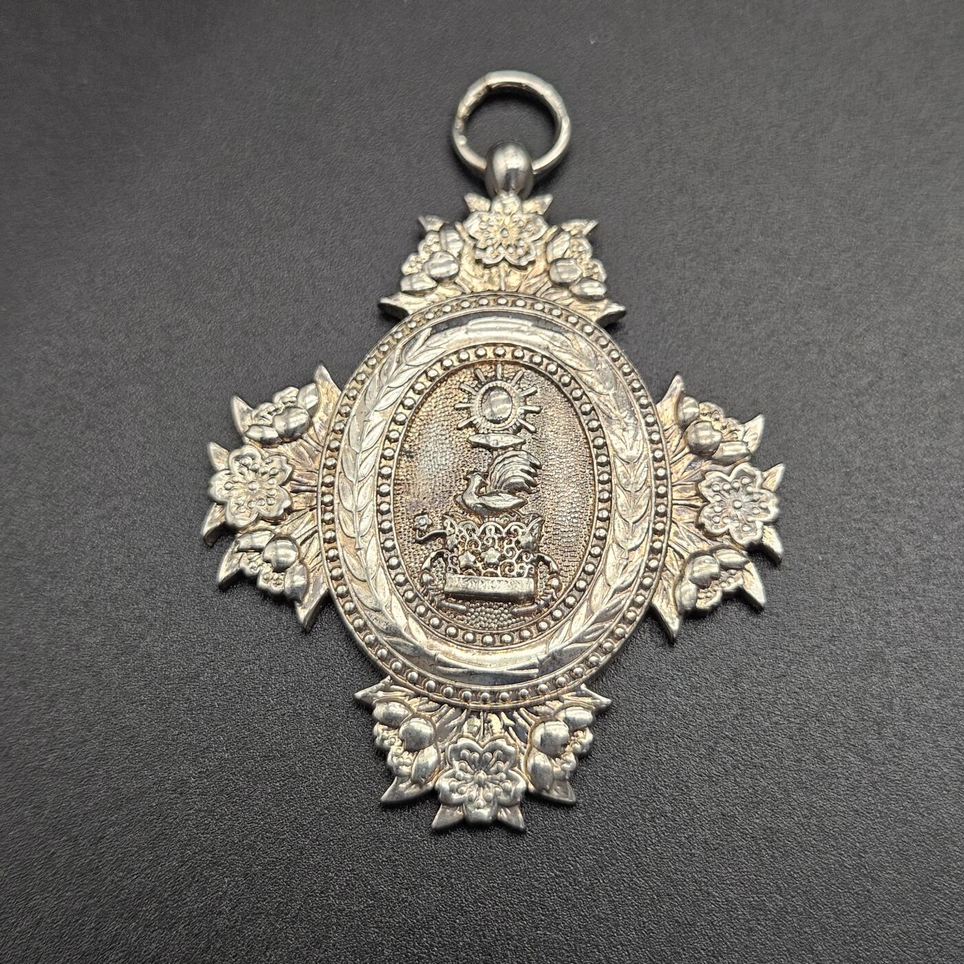 0元起拍勋章 第344期 咸鱼国勋章拍卖专场 4月8日（周三）下午6：00开始