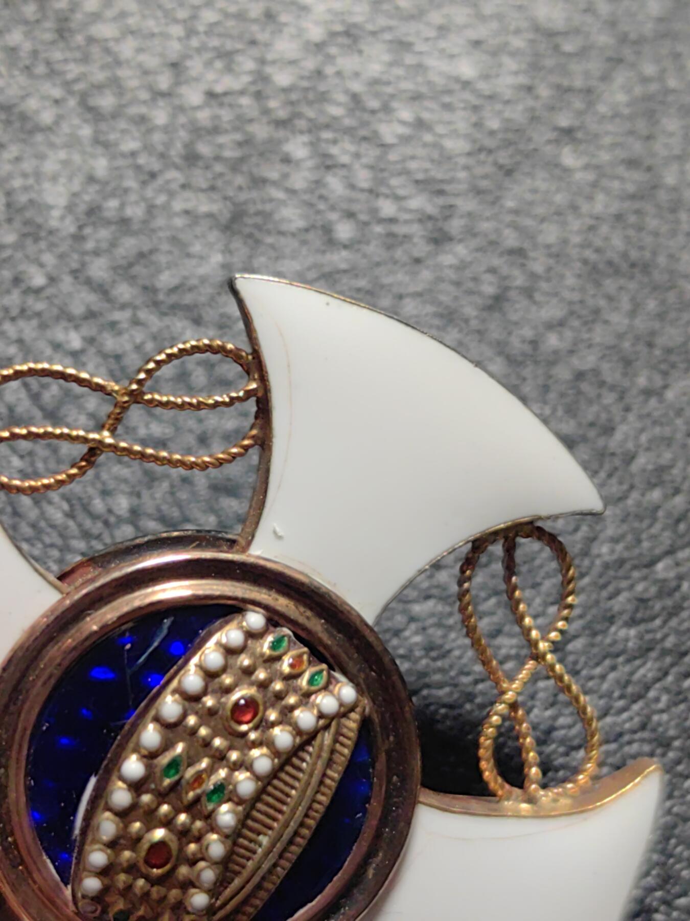 靖甫拍卖第九场 意大利王冠勋章带原盒