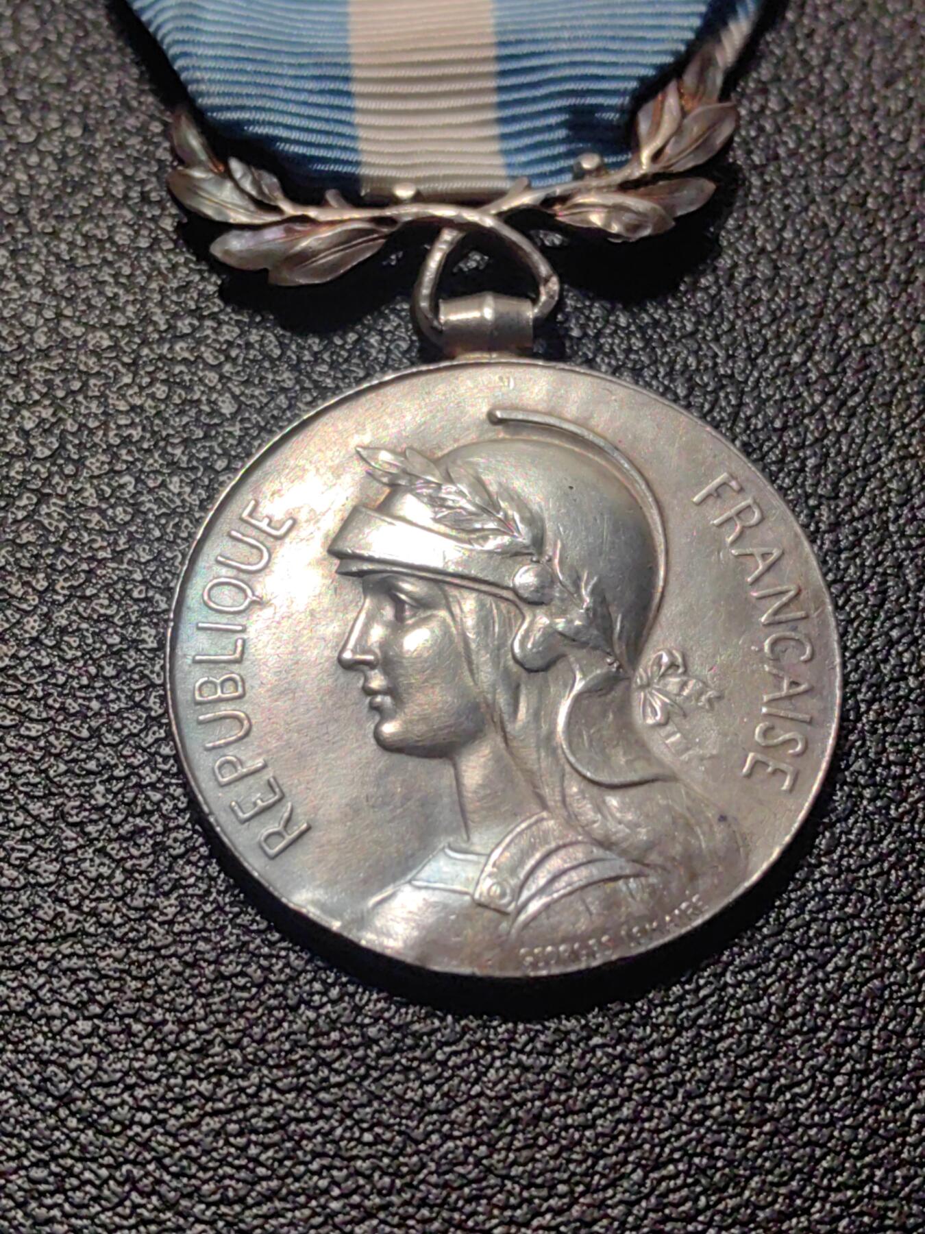 靖甫拍卖第九场 法国殖民奖章 银质 早期双面勋饰版