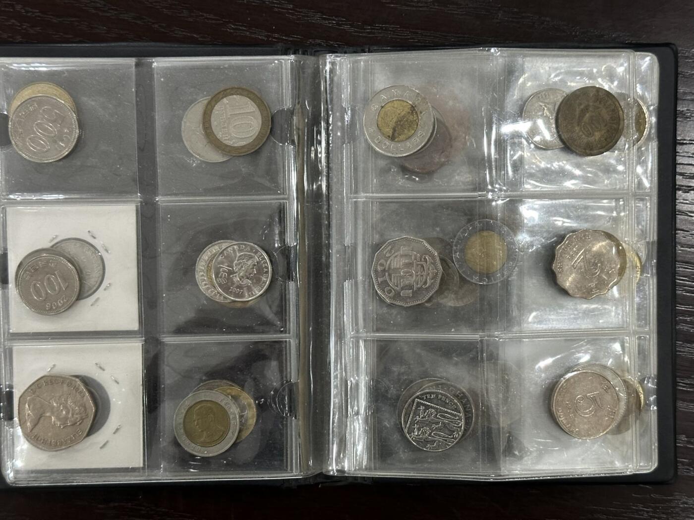 丙午马年四月第二场 。本期更新各类稀有品种 一整册10页，60枚稀有各国非流通硬币，包含有1908年10美分银元，1915年1法郎银元，1768年英国代币以及各种最高面值的各国硬币，详细看图片。全部都是相当不错的品种，而且无一重复！