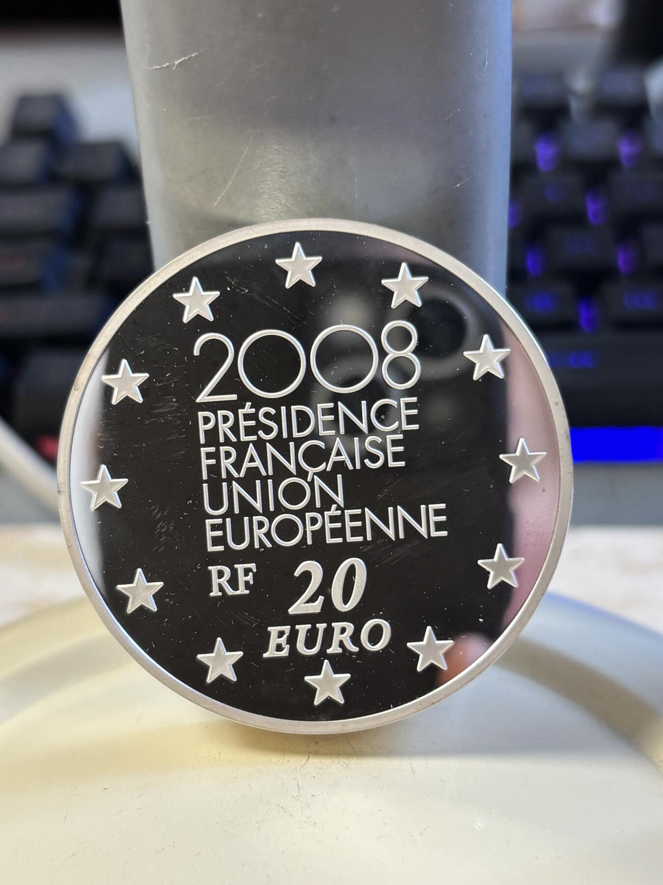 第197期拍卖 法国2008年欧盟轮值主席国5盎司加厚精制纪念银币，950银，发行500枚，没有塑料盒，有氧化点