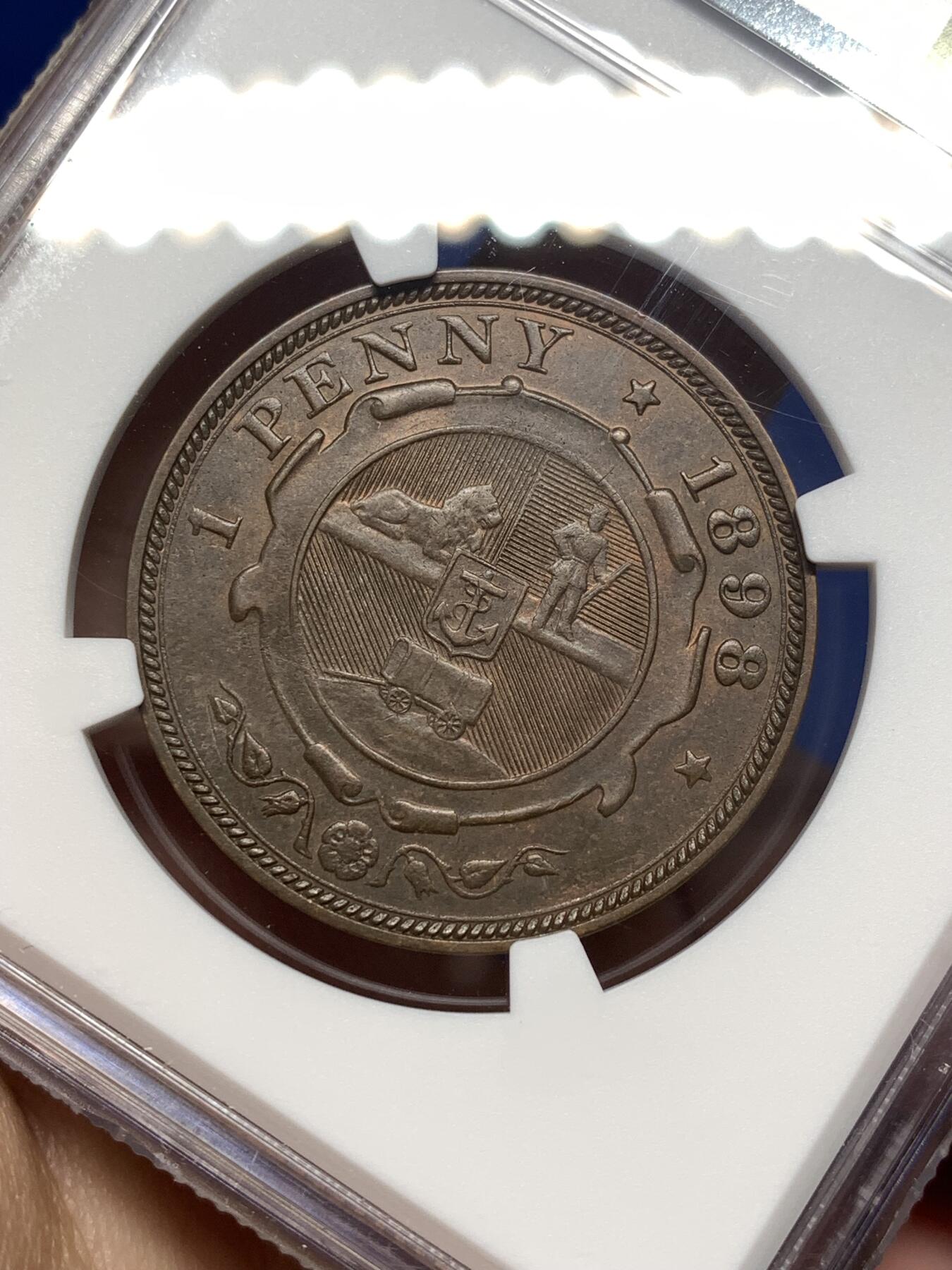 《竞宝斋》第477场 周日，周一 2场连拍 （全场包邮）欢迎送拍 NGC MS62BN 南非共和国1898年1便士铜币，铜光和细节不错，铸造量262830枚