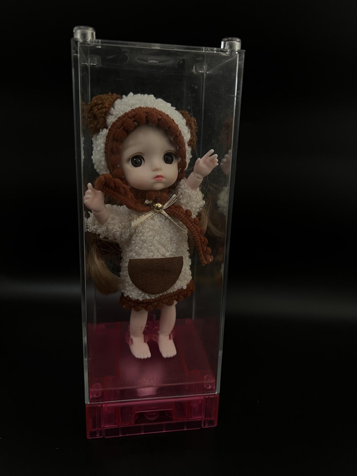 零元拍：正版食玩叮小马娃娃，可动素体，无瑕疵。积木格纳库收纳箱，底部抽屉可开，内含糖果一枚，购于伊藤洋华堂。高21.5CM（格纳库）无包装盒。