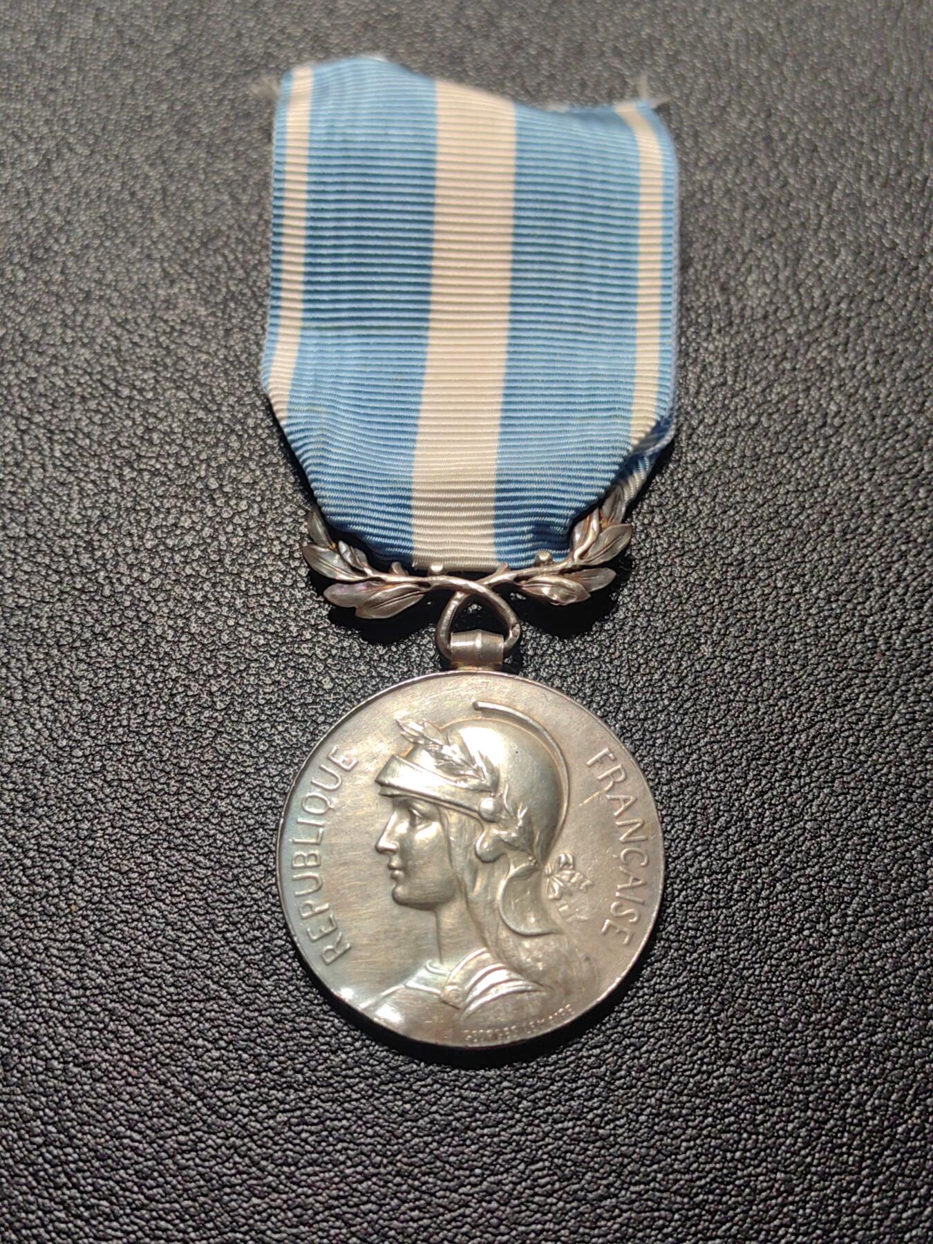 靖甫拍卖第九场 法国殖民奖章 银质 早期双面勋饰版