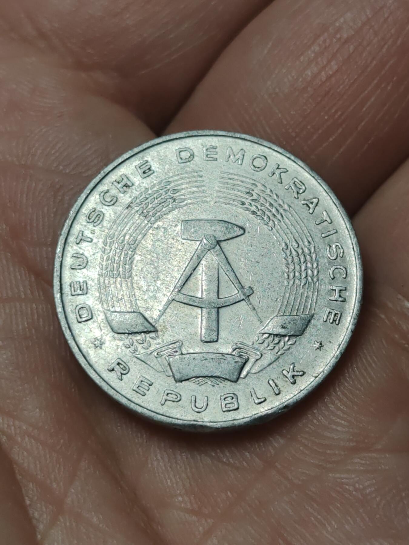 2026年第四十一场(总第二百一十场）外国好品散币场(免佣金) 民主德国1962年1马克(第一版，双排字仅发行3年)