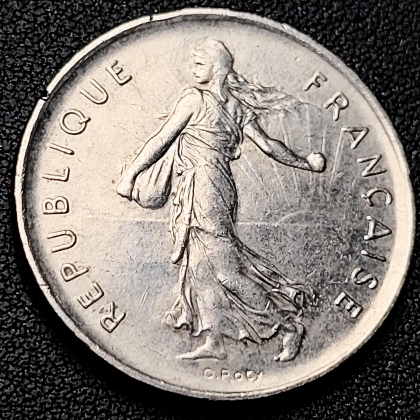 泉币菌-第220场-拍品多 请提前出价 。