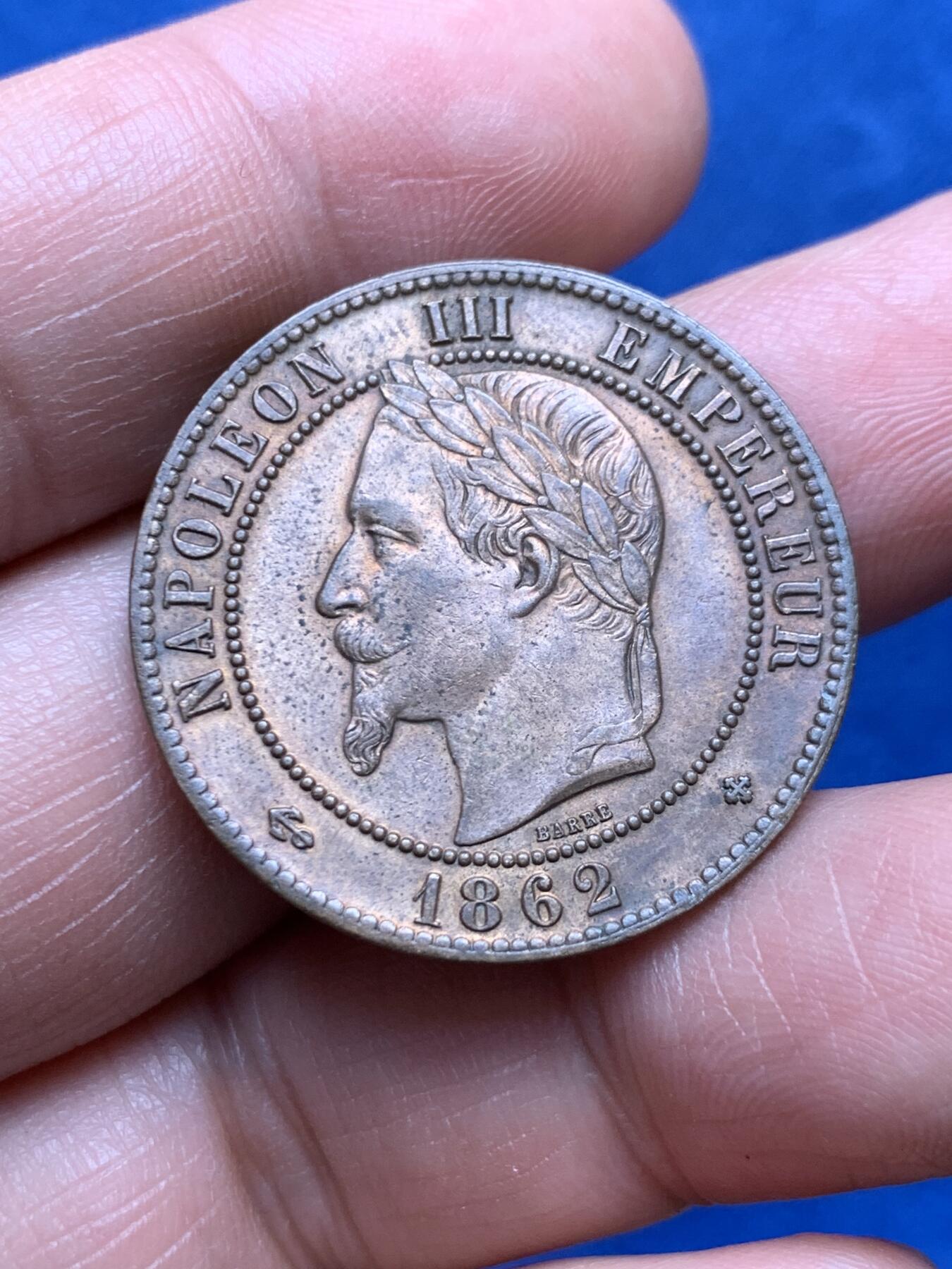 《竞宝斋》第477场 周日，周一 2场连拍 （全场包邮）欢迎送拍 法国1862年拿破仑三世10分大铜币。铜光满满，鹰羽完整。