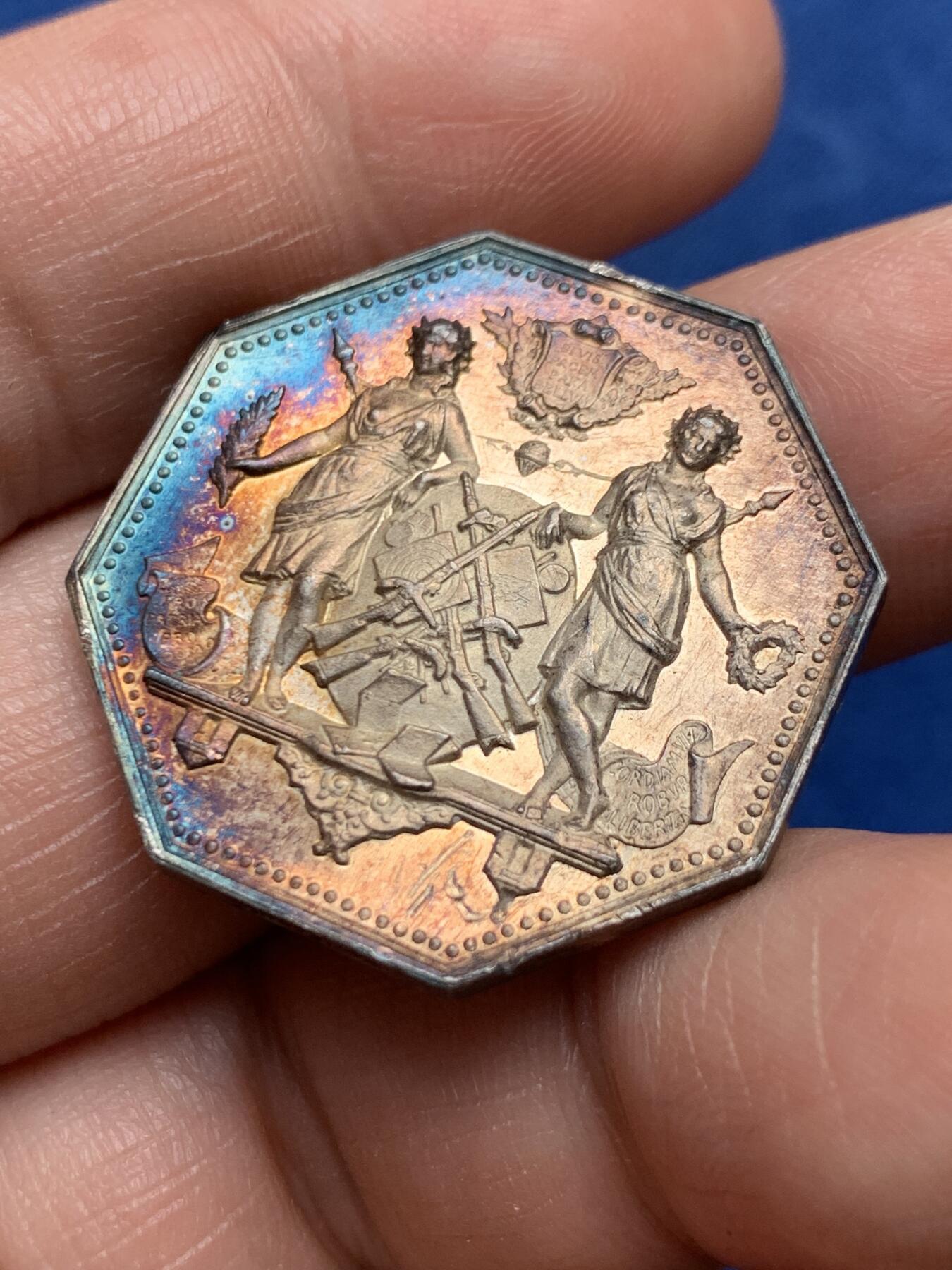 《竞宝斋》第477场 周日，周一 2场连拍 （全场包邮）欢迎送拍 法国19世纪阿弗尔射击公司八角银质代币，13.4克，29.4mm，带丰饶角银标边铭，五彩包浆