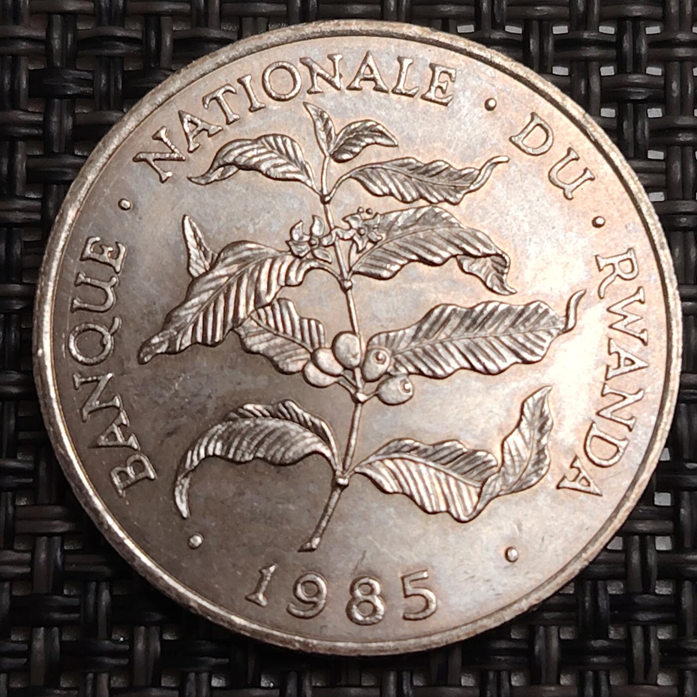 布加迪🐬～世界钱币(上海)🌾第 287 期 /  各国套币和散币