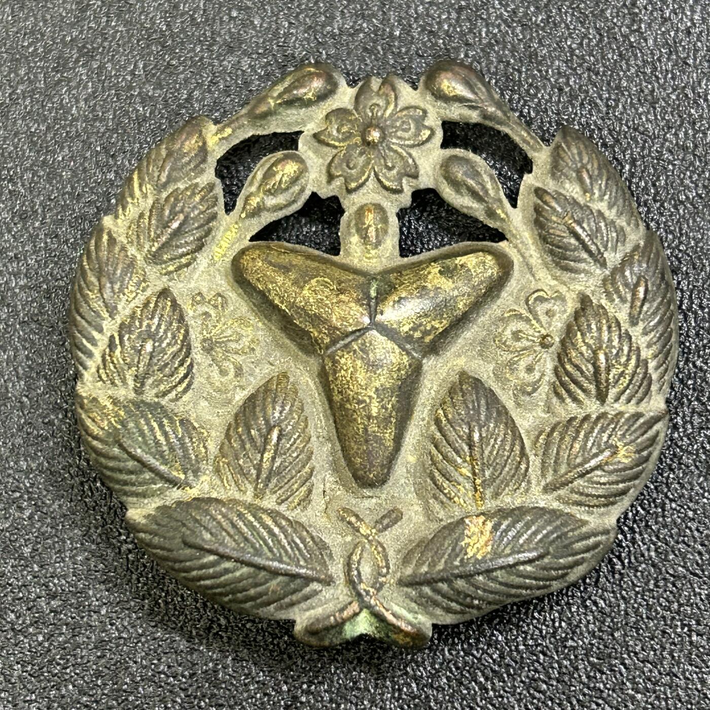 西秦中古拍卖第八十三期  不忘历史·抗战收藏 日本早期消防大帽徽