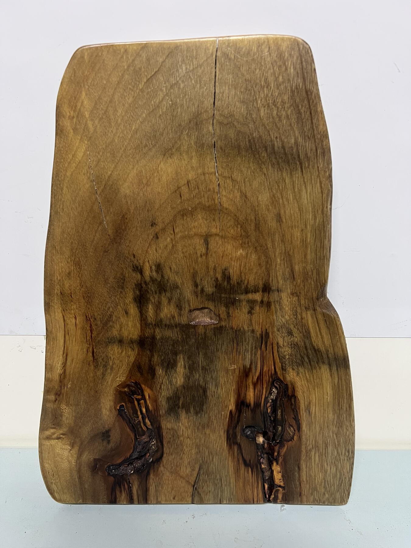 零元拍：NO5-7金丝楠干泡台茶盘 金光闪闪。尺寸约：34/24/15/2.8CM。  天然木料有裂，有瑕疵，介意勿拍。