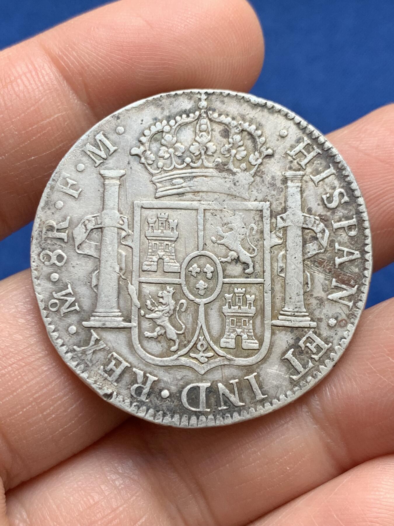 《竞宝斋》第477场 周日，周一 2场连拍 （全场包邮）欢迎送拍 墨西哥1790年卡洛斯四世过渡版8里亚尔银币，卡三头像卡四年号