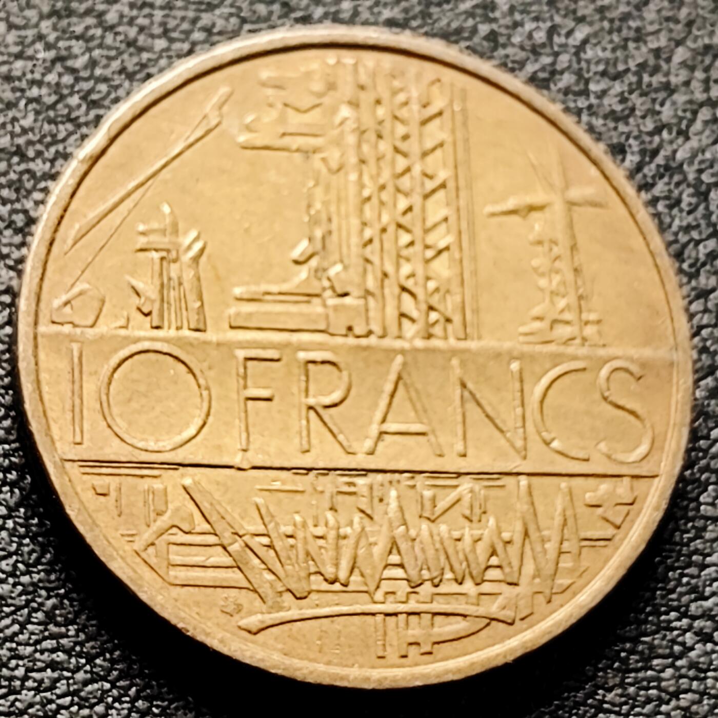 泉币菌-第220场-拍品多 请提前出价 。