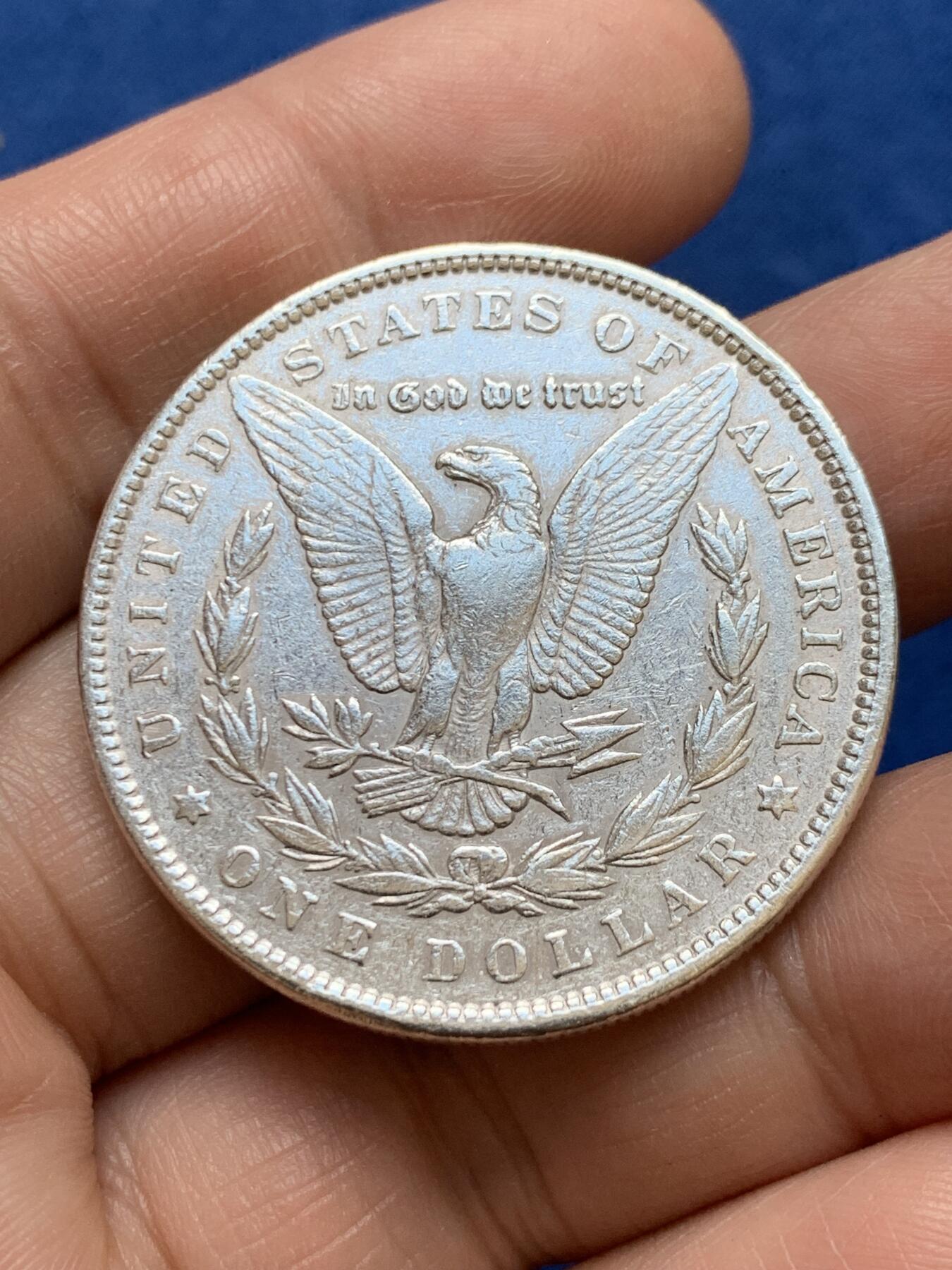 《竞宝斋》第477场 周日，周一 2场连拍 （全场包邮）欢迎送拍 美国1889年摩根1美元银币