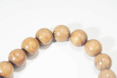 上海都达杂项专场103【全场包邮】  天然金丝楠木2.0手持圆珠手串 附鉴定证书63-312