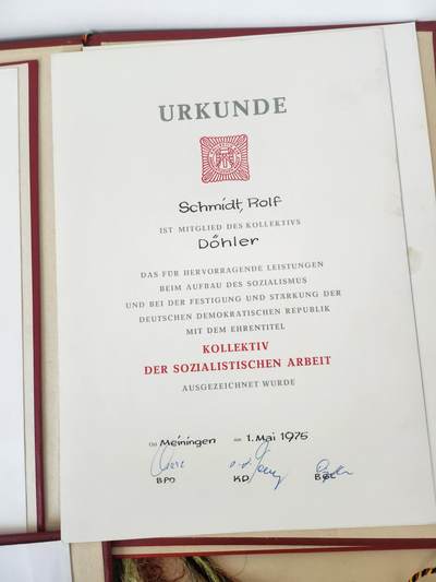 南水社第5次拍卖  东德（DDR）罗尔夫·施密特柏林建设者全套荣誉证书与上面国家铜煎蛋证书为一人（1969-1981）原品一套