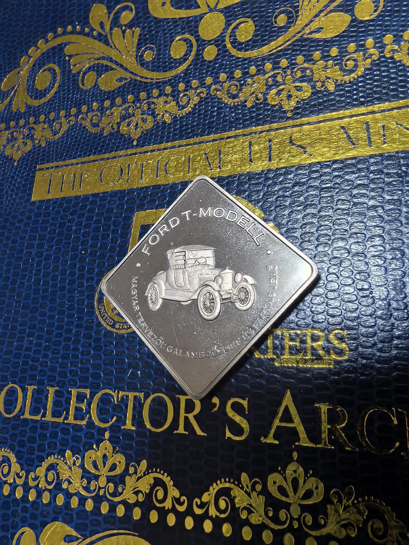 长老汇马年精选第十六场拍卖 2006匈牙利福特T型车1000弗林特方形精制铜镍币