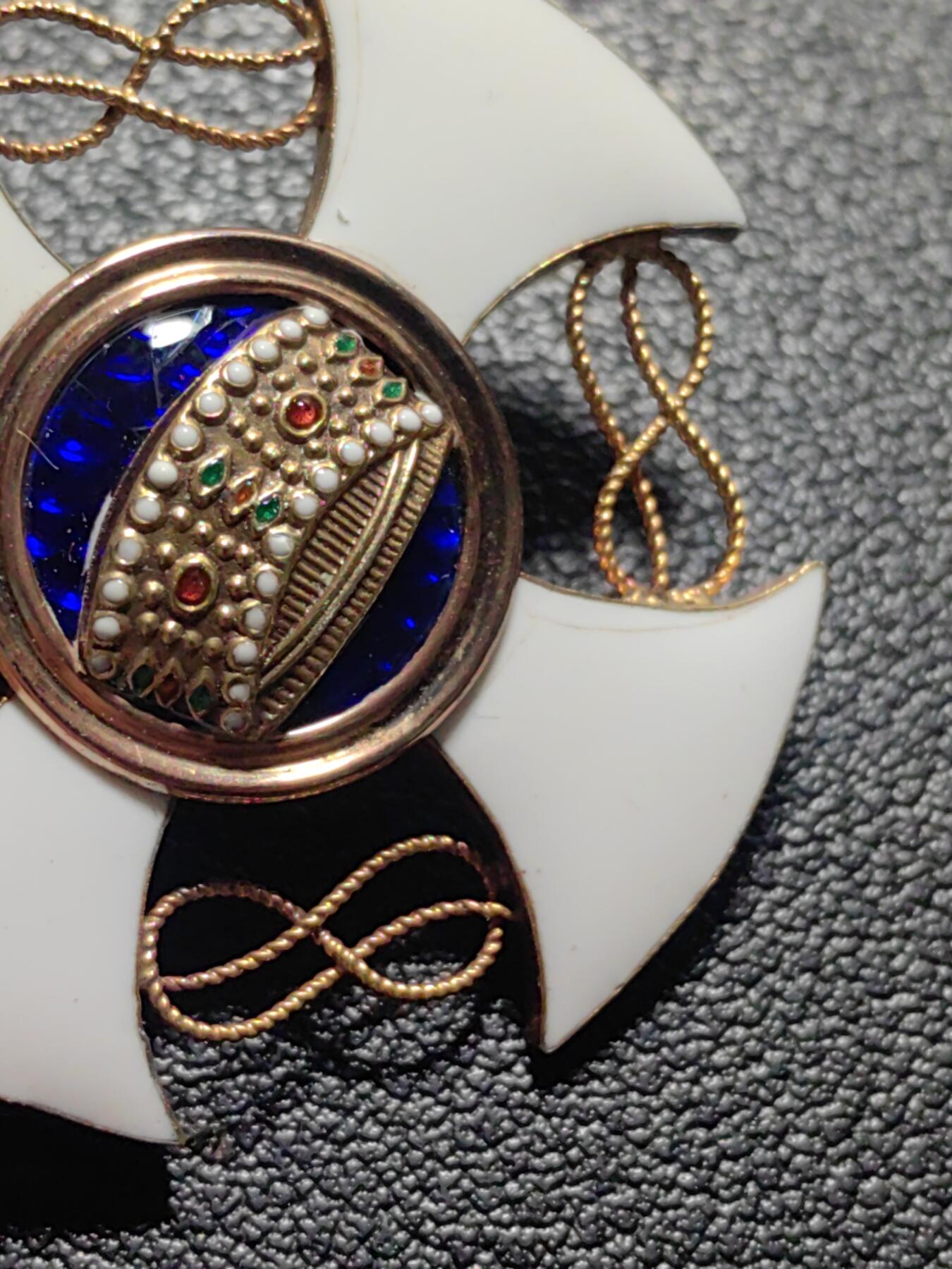 靖甫拍卖第九场 意大利王冠勋章带原盒