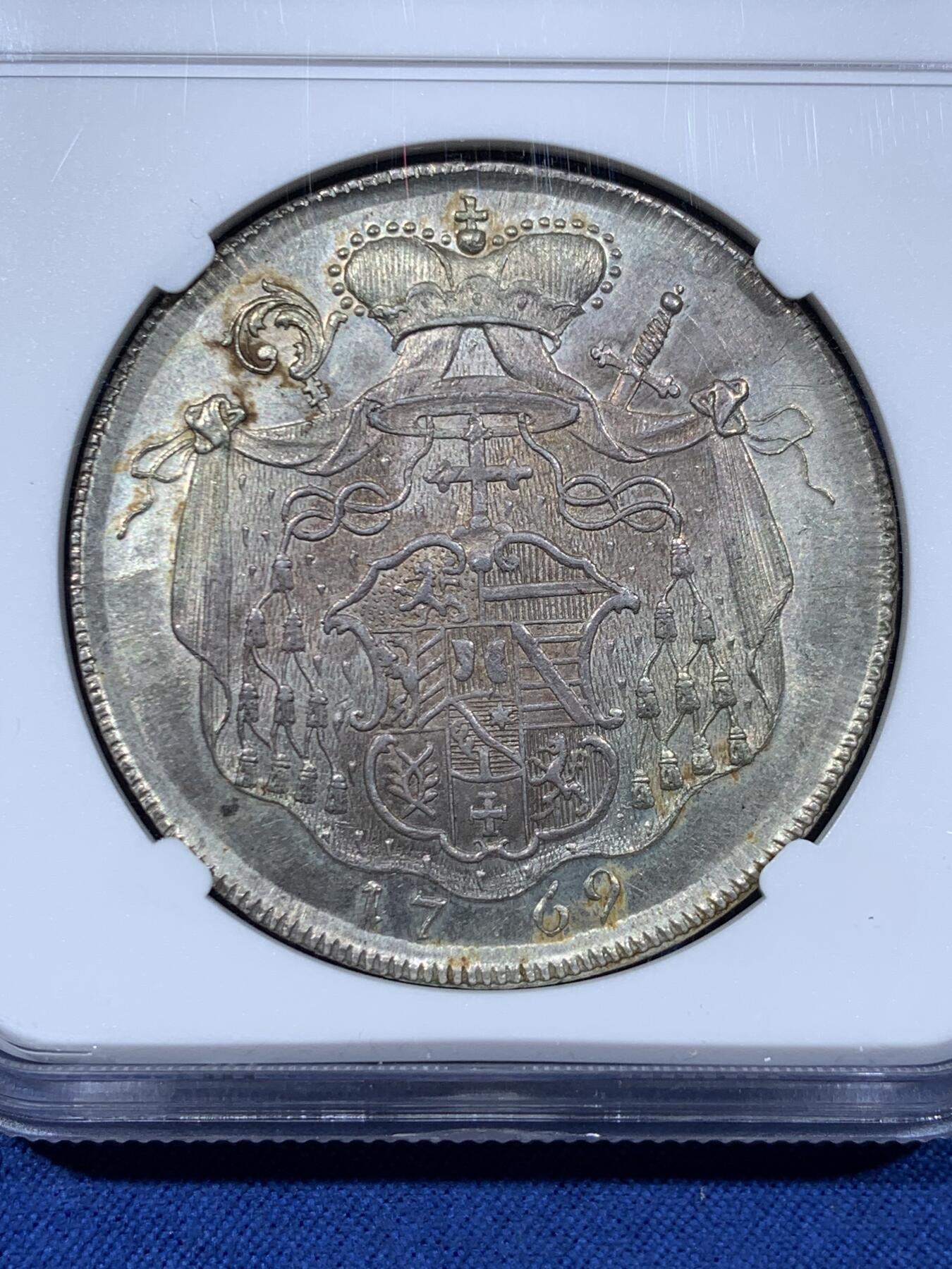 《竞宝斋》第477场 周日，周一 2场连拍 （全场包邮）欢迎送拍 唯一冠军分 NGC MS63 奥地利帝国 1769年 萨尔茨堡大主教区 施拉滕巴赫泰勒大银币 少见的小人像版本 也是唯一的MS级