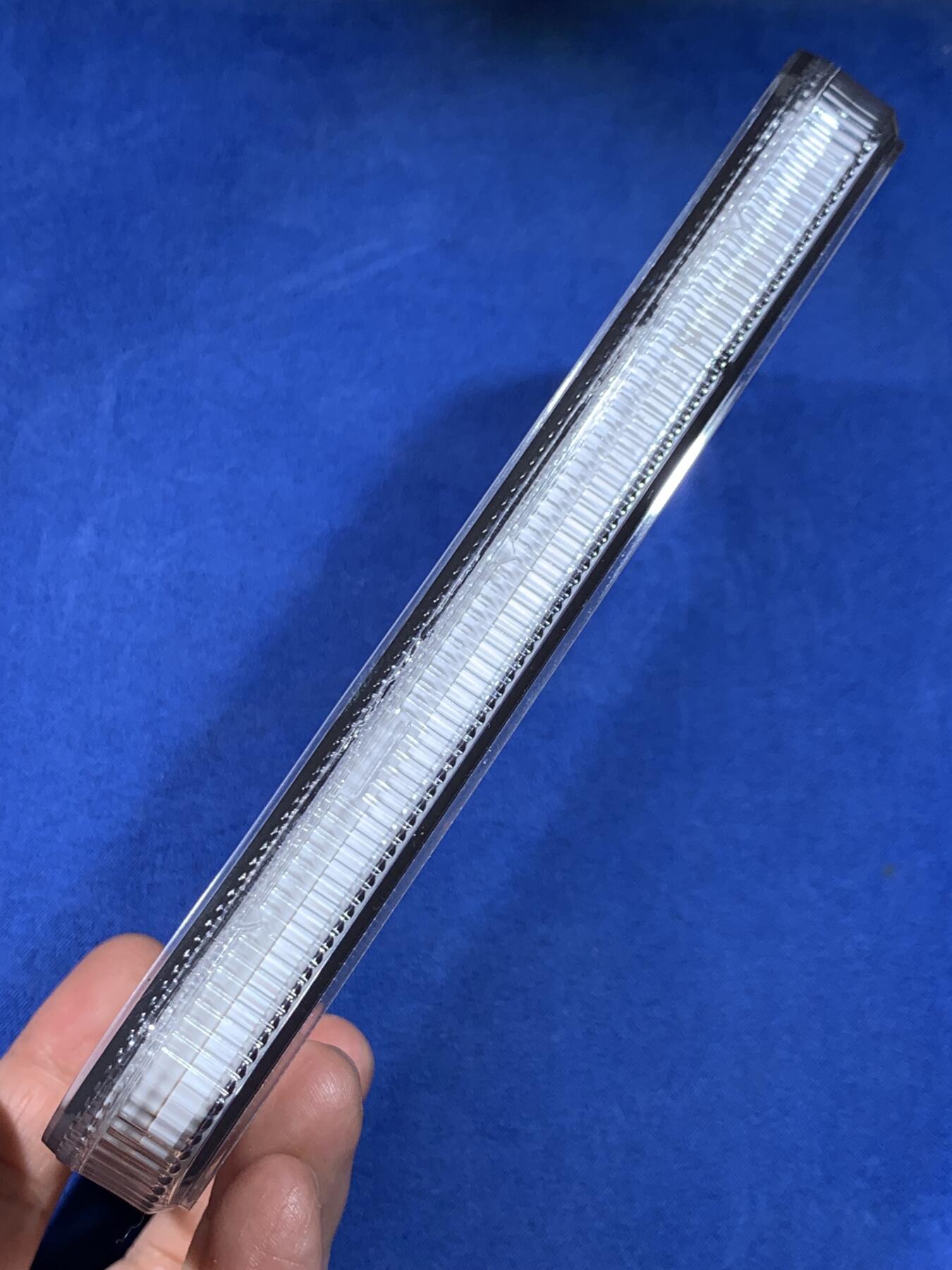 《竞宝斋》第477场 周日，周一 2场连拍 （全场包邮）欢迎送拍 NGC MS63BN 一战主题纪念章，该章纪念法国从德国收复失地法国洛林纪念章，该章由著名雕塑家Paul Roger-Bloche创作（阿尔萨斯-洛林回归）。正面图案，象征法兰西玛丽安娜与阿尔萨斯、洛林地区的女性形象相拥，是“故土回归”的经典艺术代表作。背面图案：法国士兵立于路牌旁，脚下踩着象征德国的鹰徽，象征法国收复失地的历史时刻，该章由巴黎皇家造币厂压铸，现被耶鲁大学艺术画廊等机构收藏，极具背