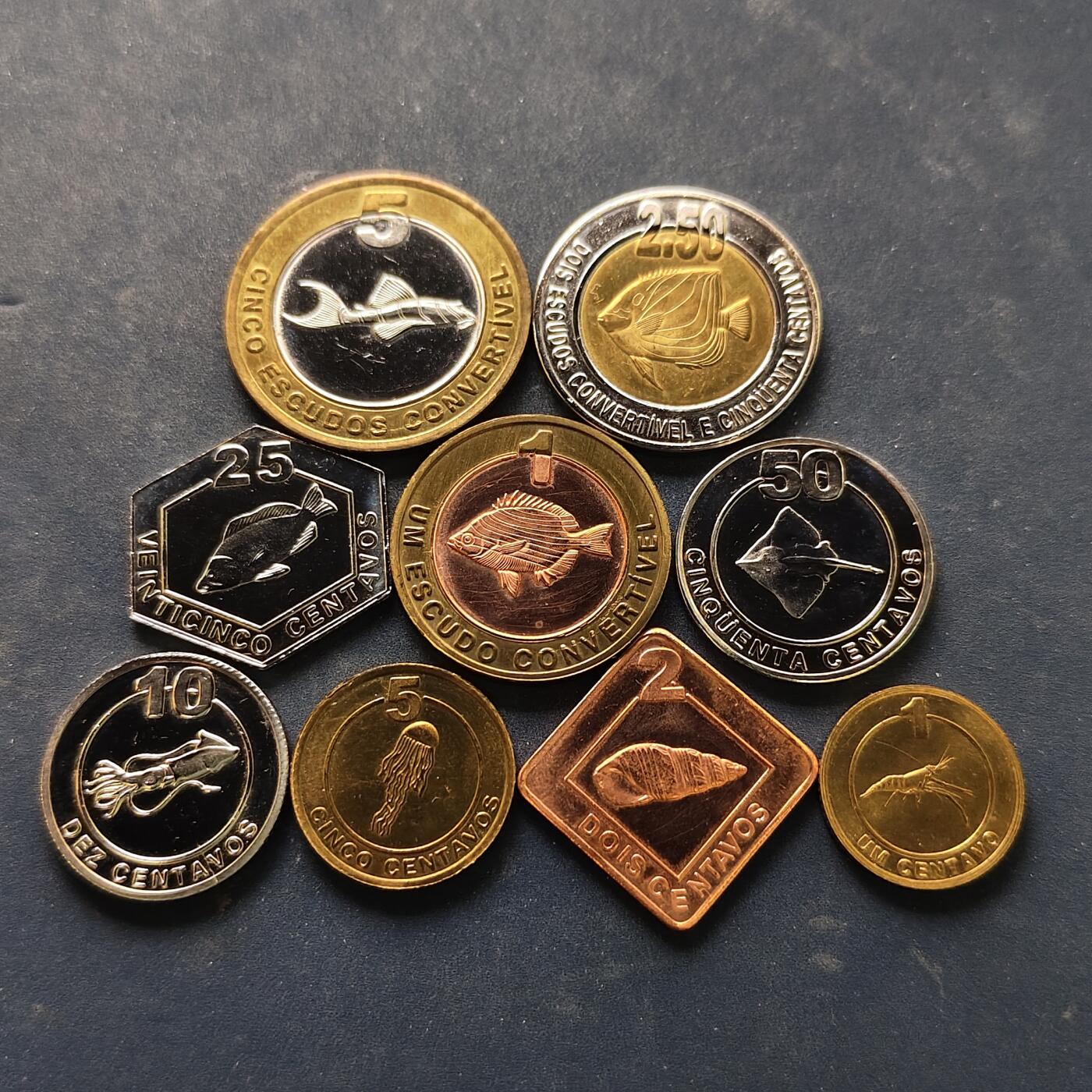 【全场包邮】纯粹捡漏拍519场 【商业币】卡奔达2001-2005年10枚套币