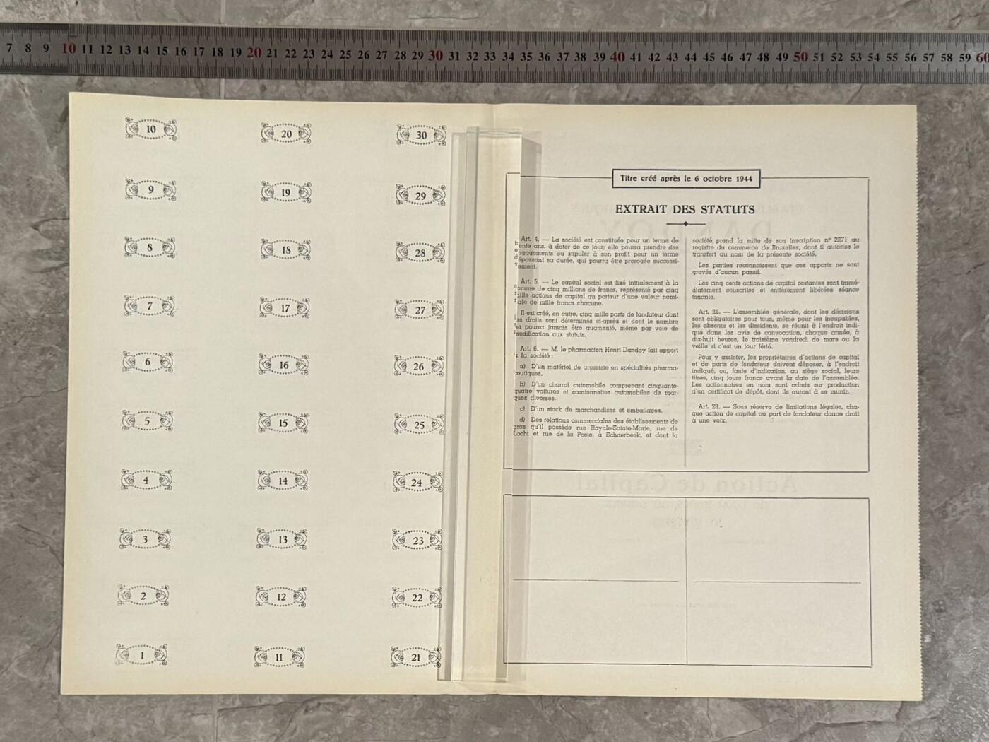 上世纪初国外股票金融票证限时拍，全场包邮0佣金，第260407期  【乾奕收藏】比利时DANDOY制药公司1944年10月4日1000法郎无记名股票，编号4791，500万法郎资本，5000股，品相以图为准，适合老证券、股票、历史资料收藏。因年代久远加之纸质收藏品保存难度大，部分藏品会有裂口，装订孔，缺角，折叠，老式贴补等正常现象属正常范围。